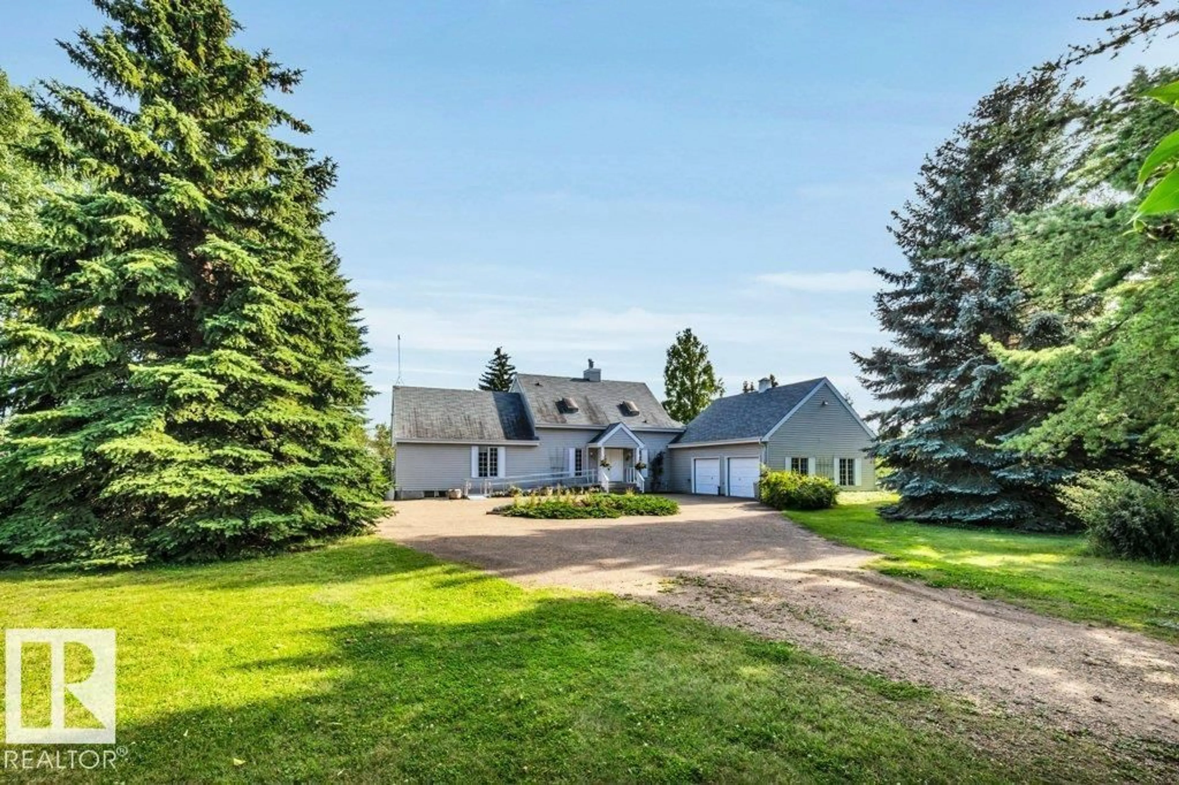 A pic from outside/outdoor area/front of a property/back of a property/a pic from drone, street for 51127 - 11 RGE RD 255, Rural Parkland County Alberta T7Y1A8