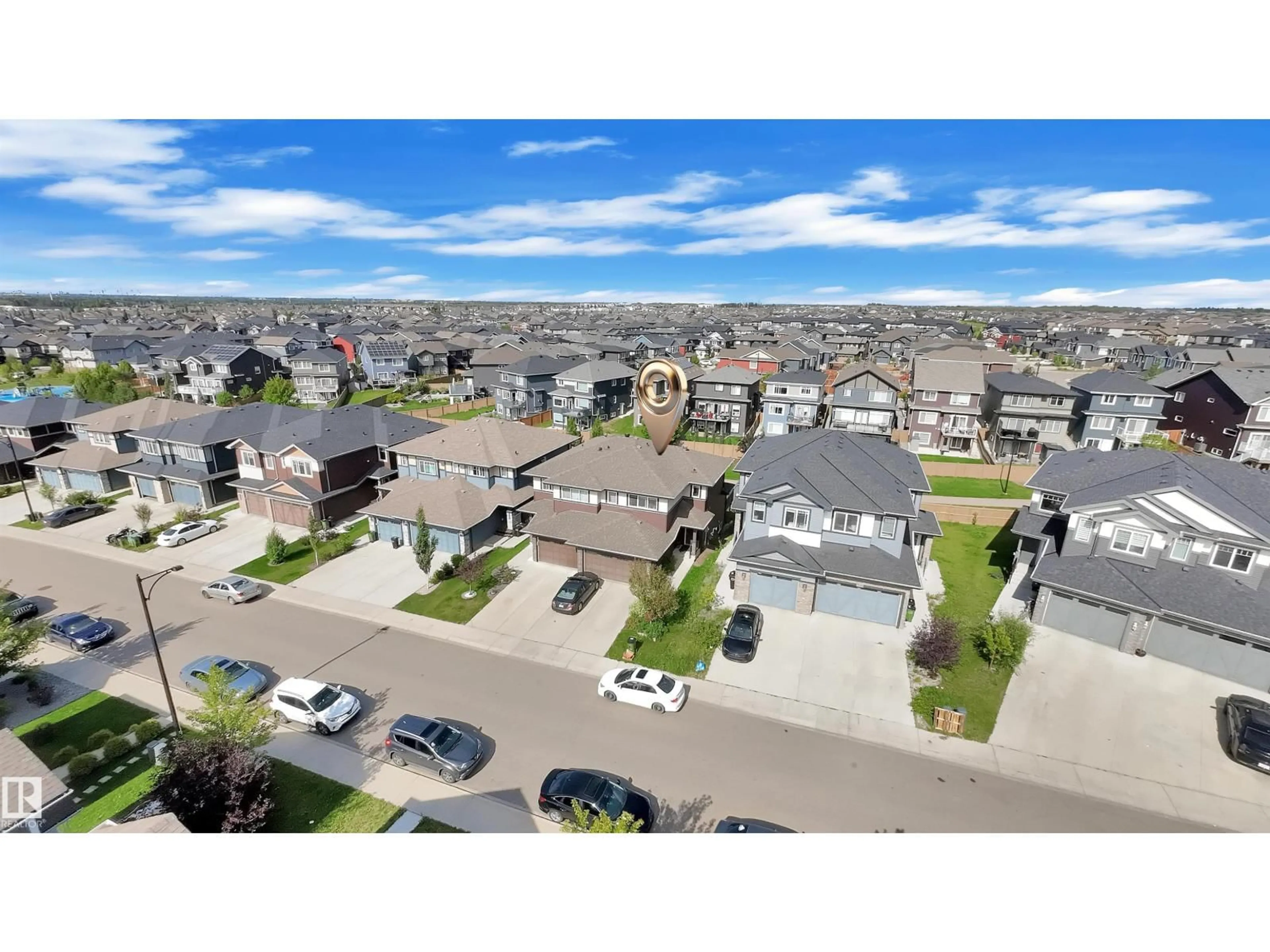 A pic from outside/outdoor area/front of a property/back of a property/a pic from drone, street for 3746 WEIDLE CR, Edmonton Alberta T6E5A6