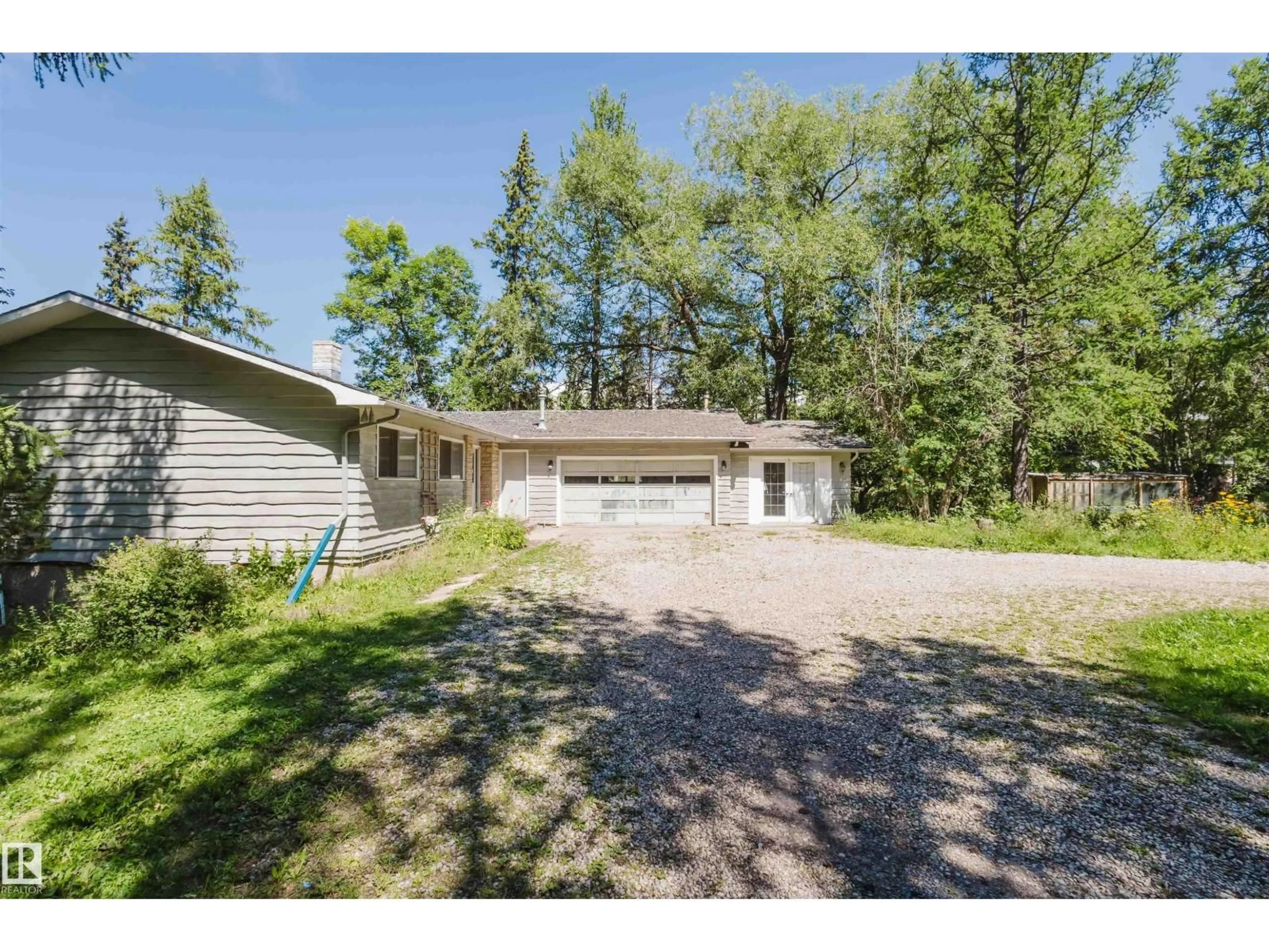 A pic from outside/outdoor area/front of a property/back of a property/a pic from drone, street for 168 WINDERMERE DR, Edmonton Alberta T6W0S4