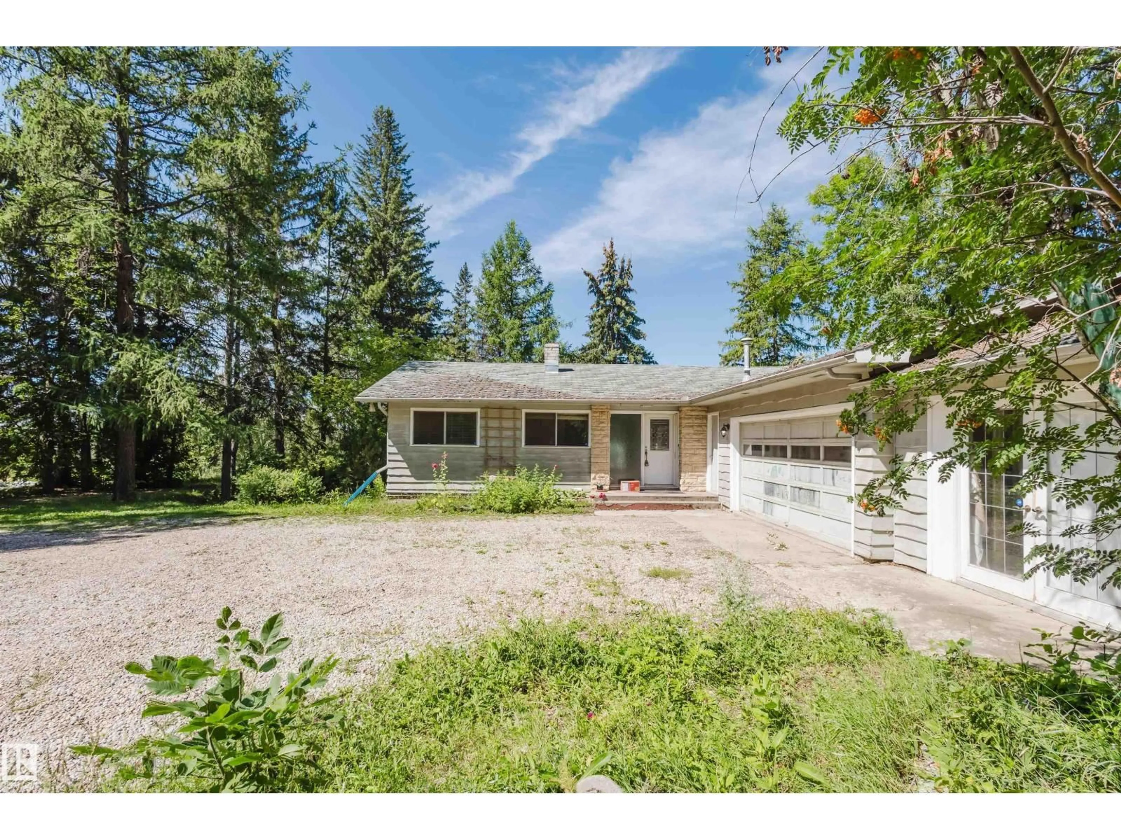 A pic from outside/outdoor area/front of a property/back of a property/a pic from drone, street for 168 WINDERMERE DR, Edmonton Alberta T6W0S4