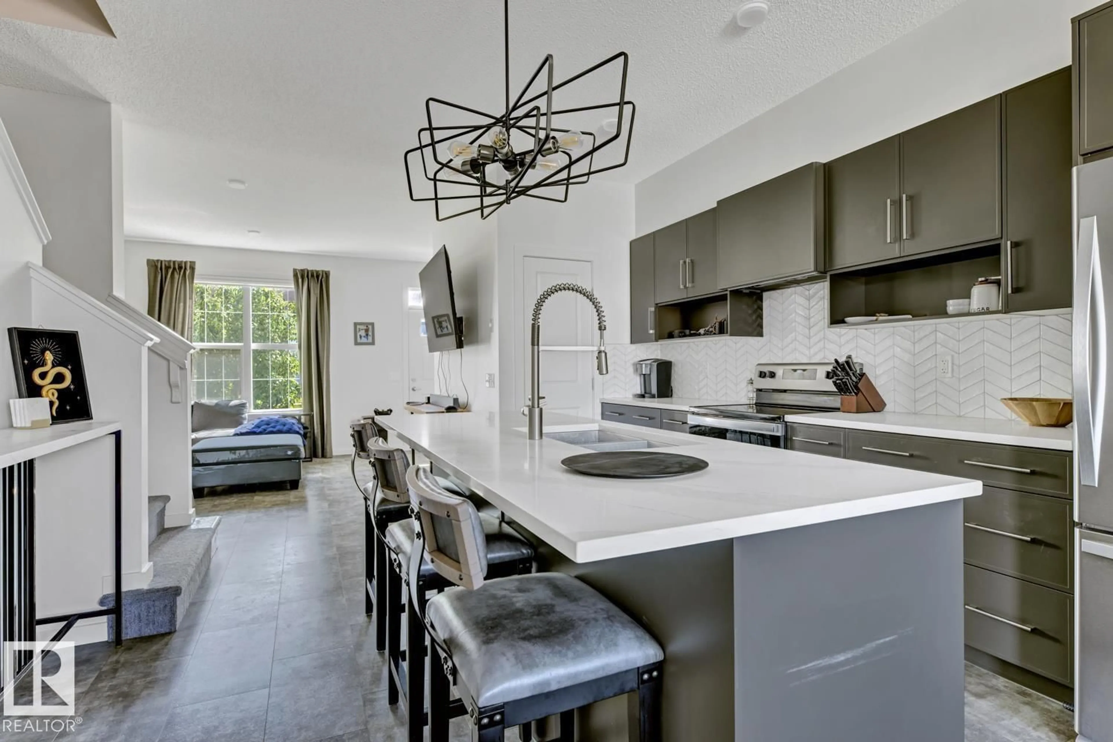 Open concept kitchen, ceramic/tile floor for 2150 MAPLE RD, Edmonton Alberta T6T2L4