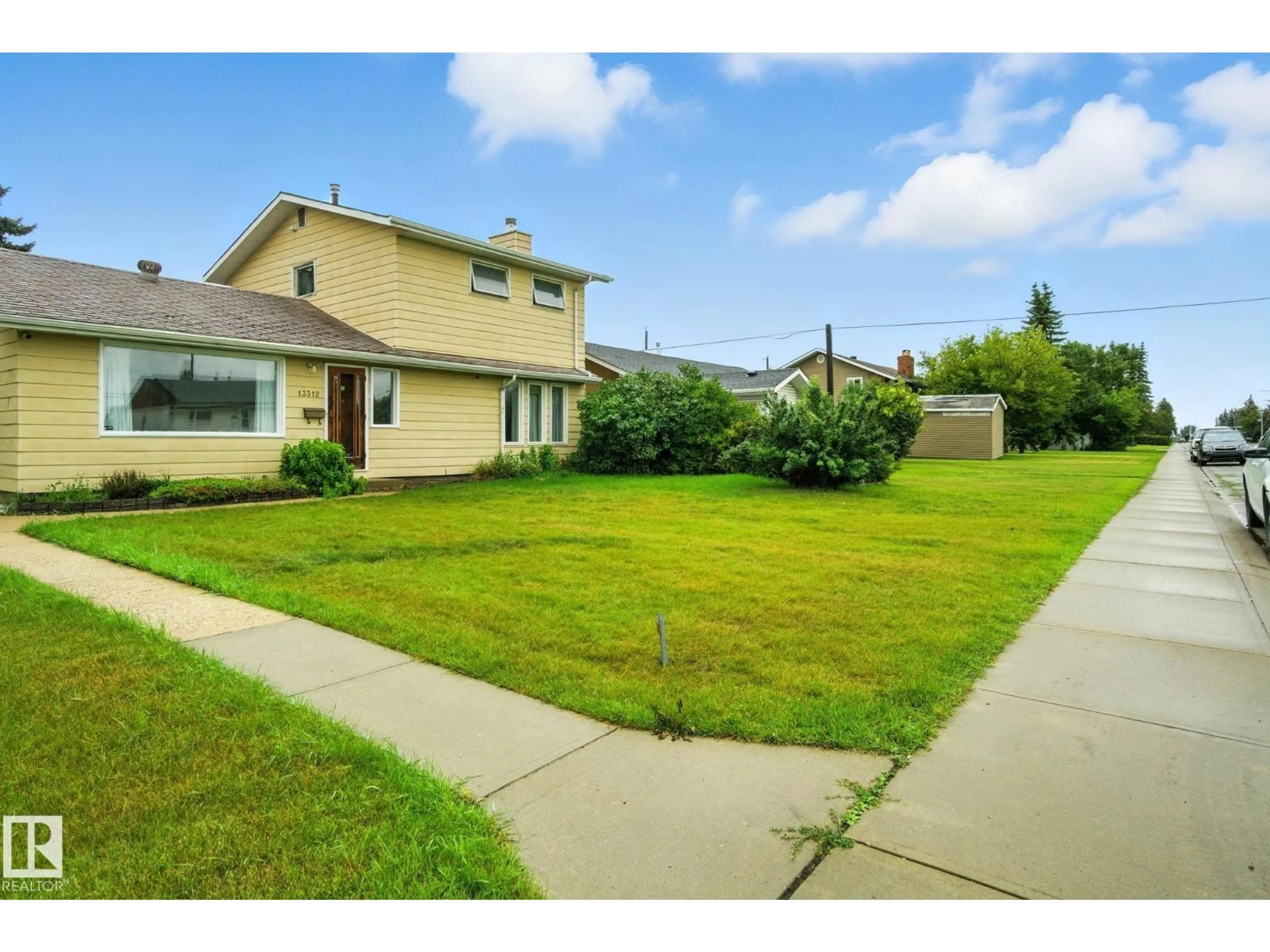 Unknown for NW - 13312 135 ST, Edmonton Alberta T5L1Y7