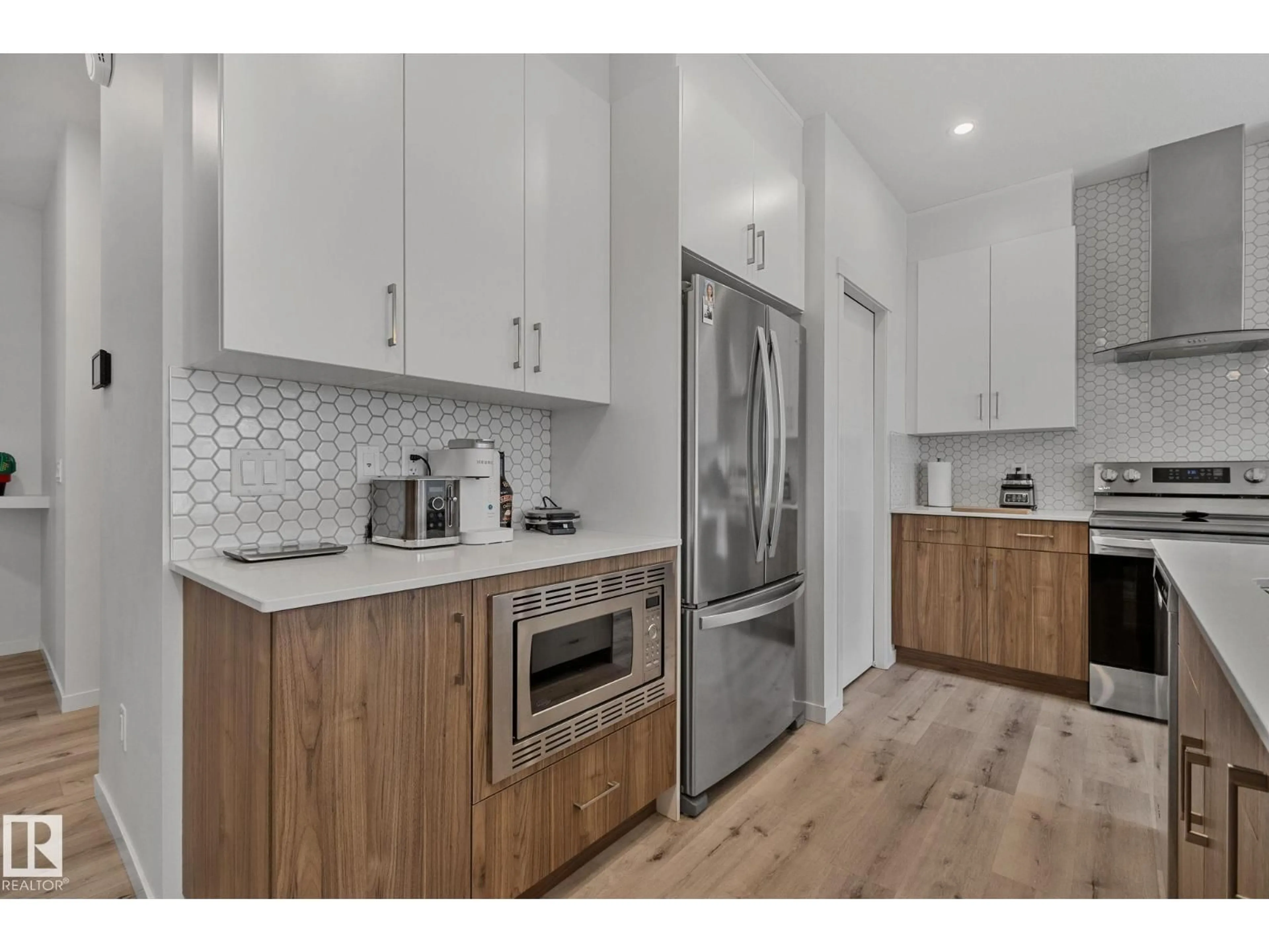 Open concept kitchen, unknown for 1940 WESTERRA LN, Stony Plain Alberta T7Z0M9