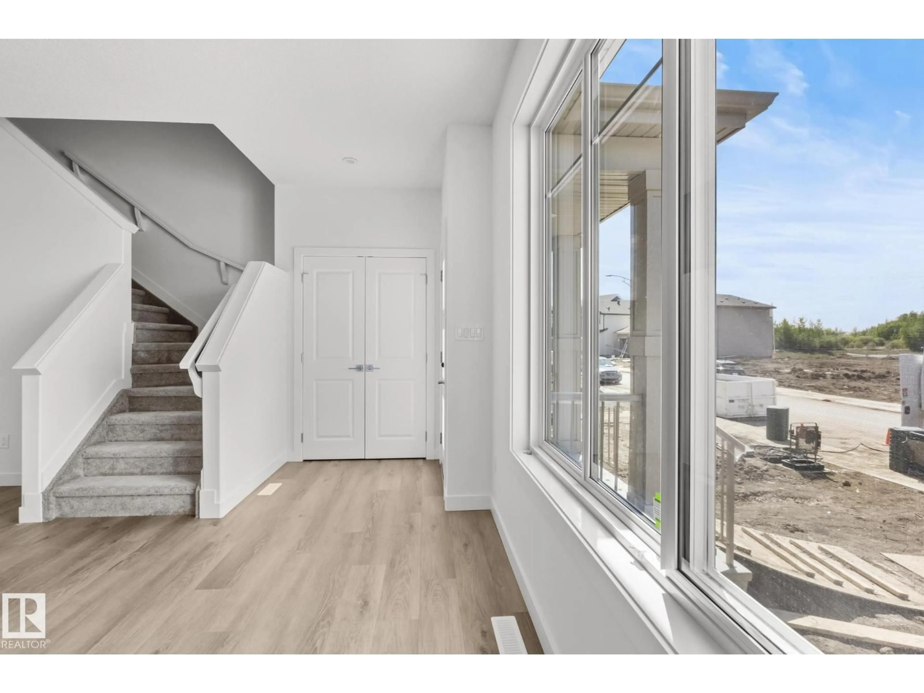 Indoor entryway for NW - 1939 210 ST, Edmonton Alberta T6M3H5