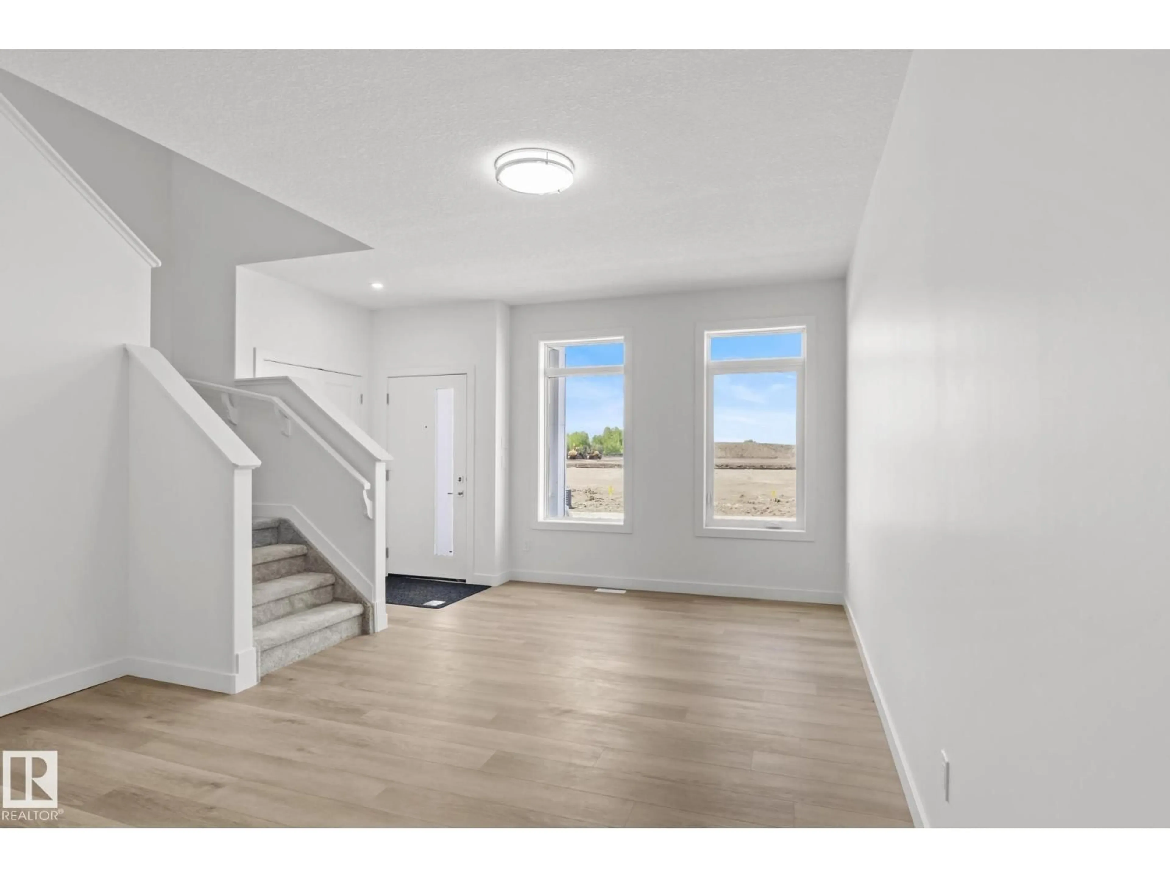 Indoor entryway for 1947 210 ST, Edmonton Alberta T6M3H5