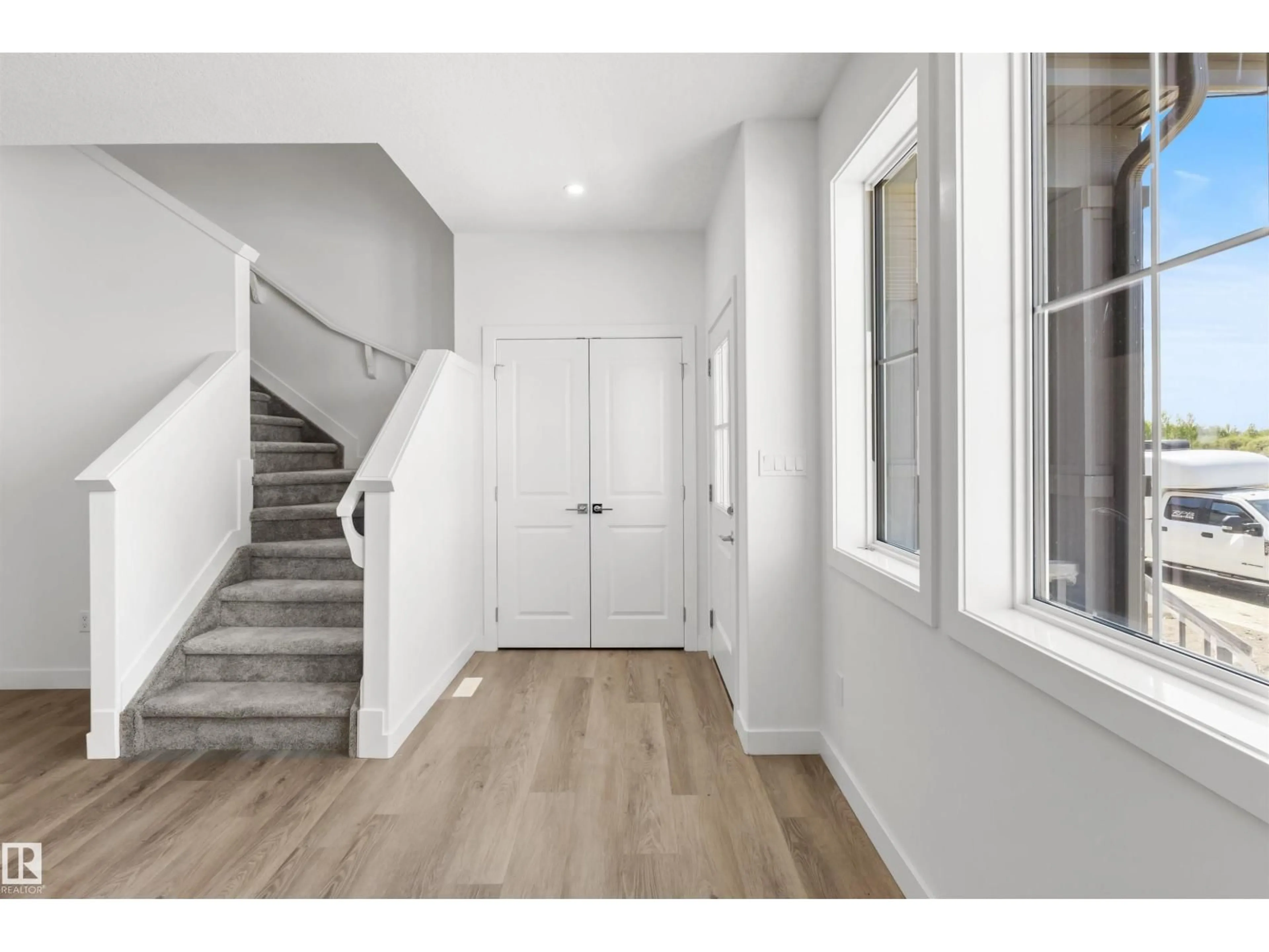 Indoor entryway for NW - 1943 210 ST, Edmonton Alberta T6M3H5