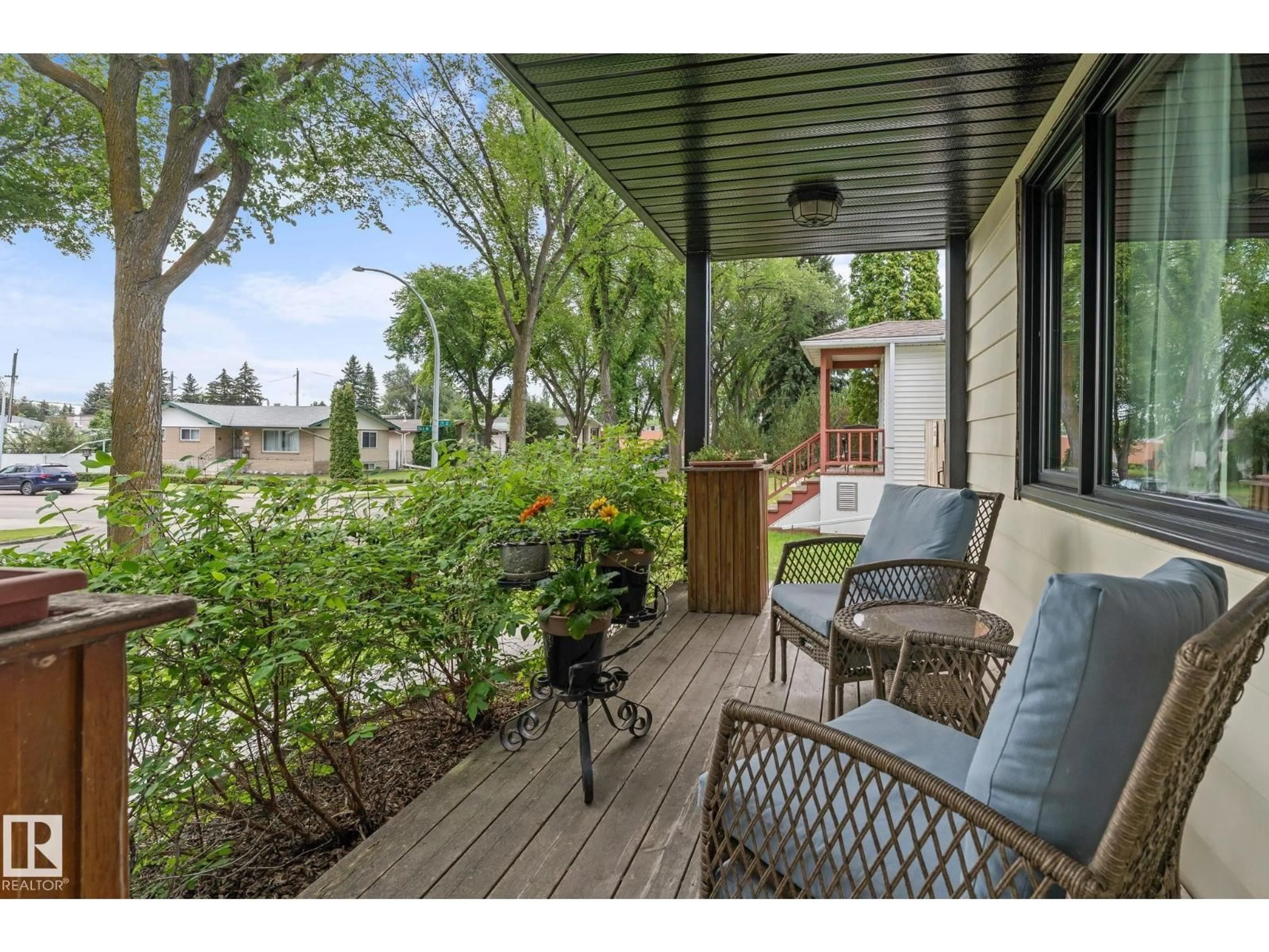 Patio, unknown for 10644 79 ST, Edmonton Alberta T6H3H4