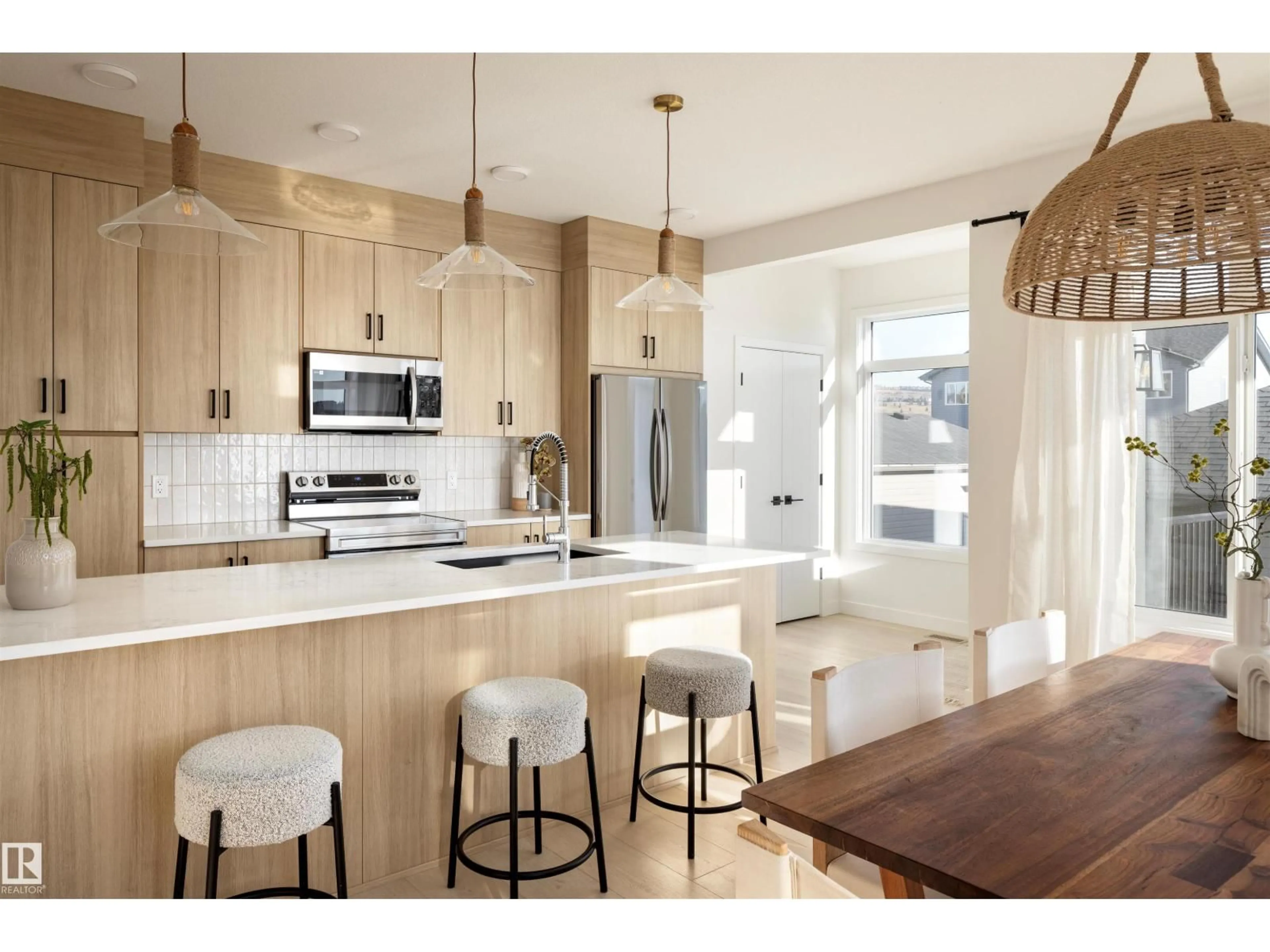 Open concept kitchen, unknown for 2133 CROSSBILL LN, Edmonton Alberta T5S0W4
