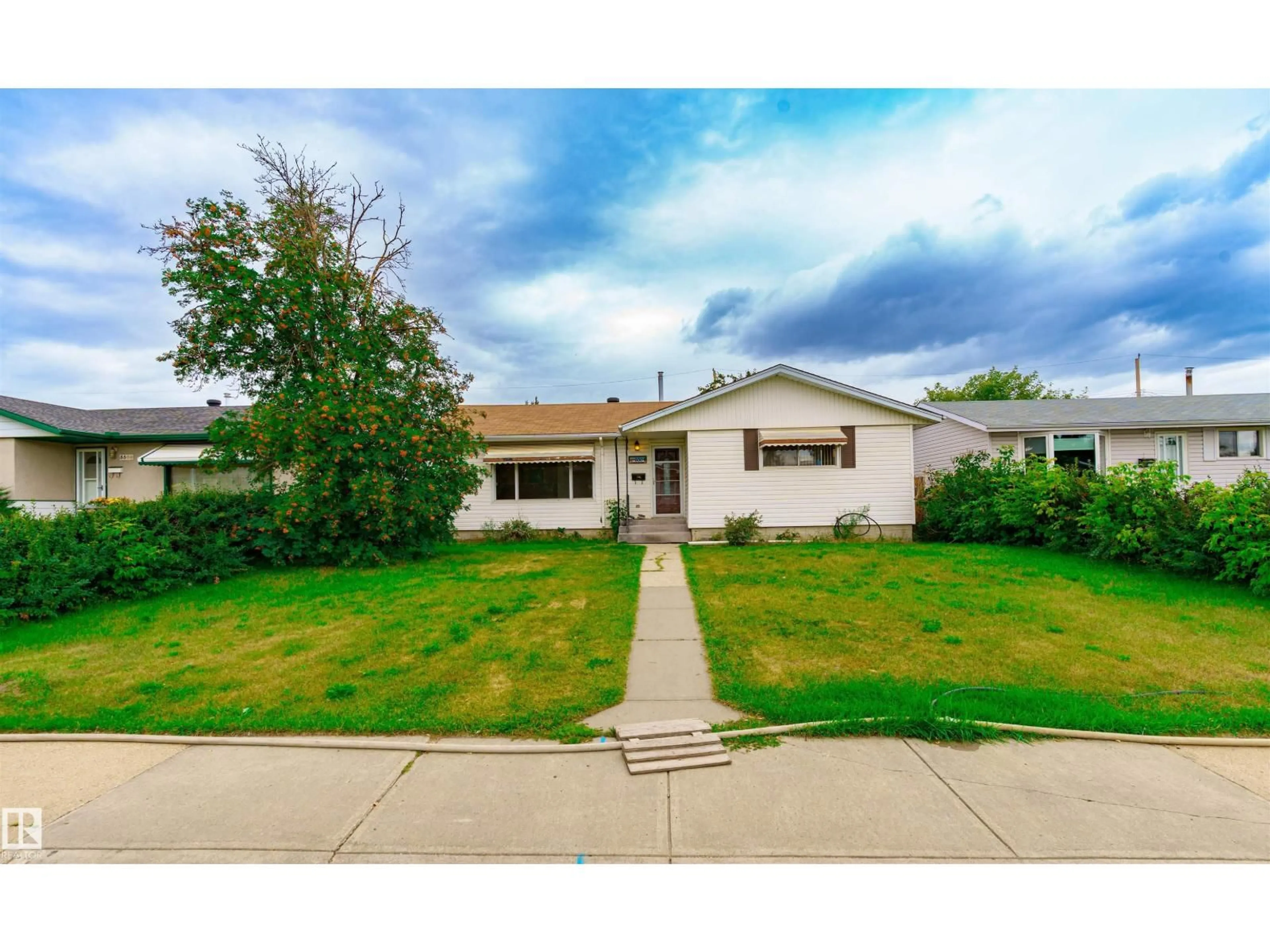 Unknown for 5504 94A AVENUE, Edmonton Alberta T6B0Y5