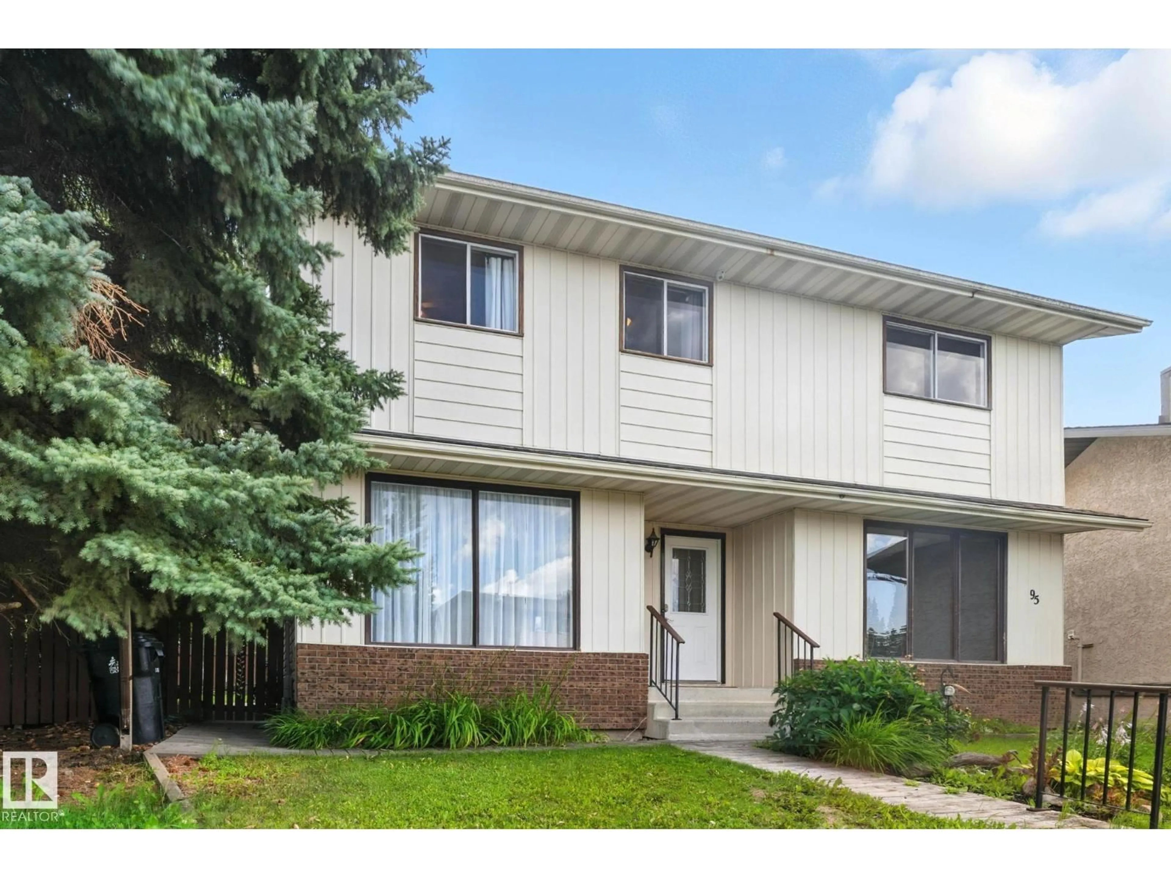 Home with vinyl exterior material, unknown for 93 WELLINGTON CR, Spruce Grove Alberta T7X1J9