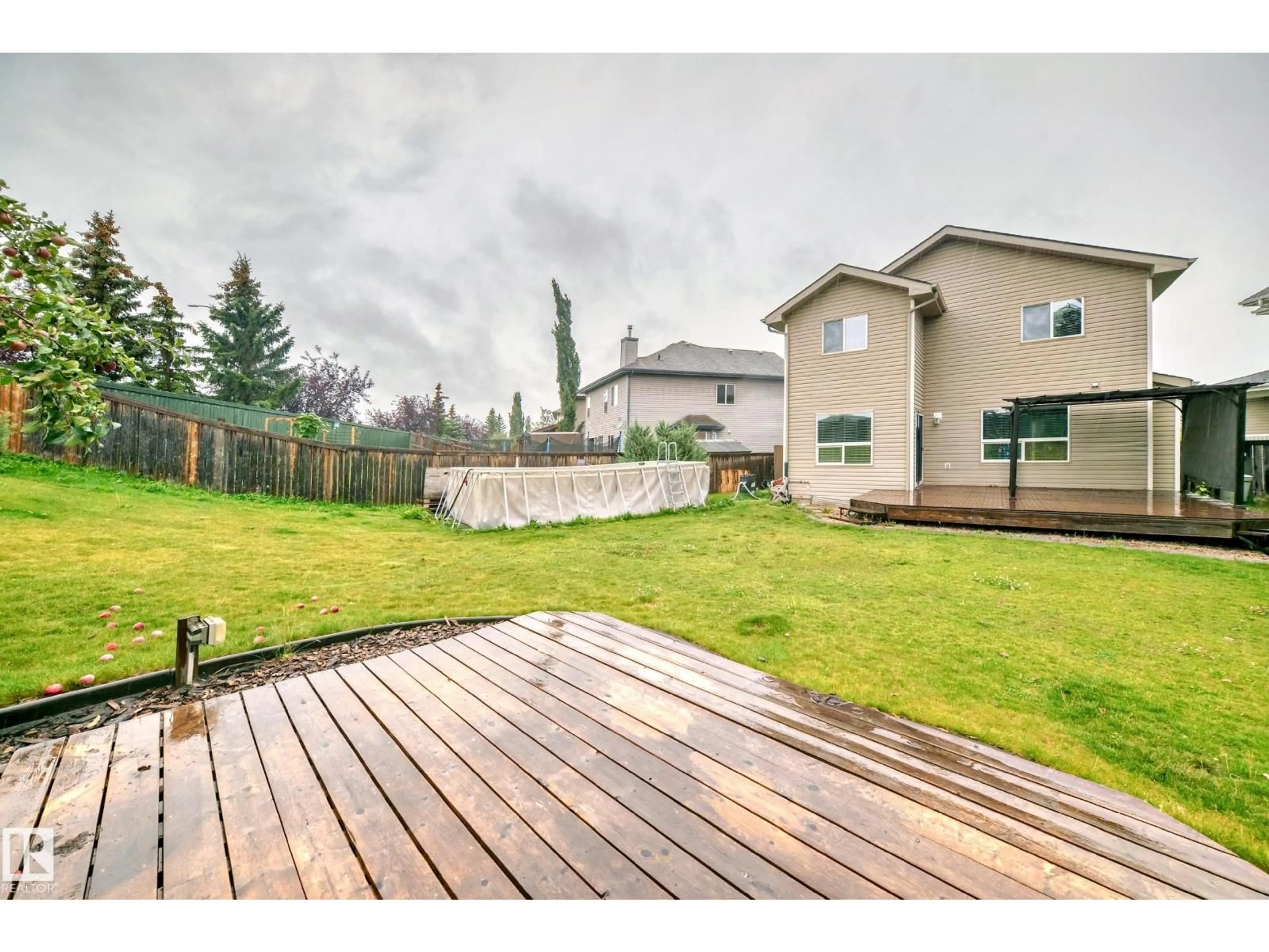 Patio, unknown for 83 VAUGHN AV, Spruce Grove Alberta T7X0B5