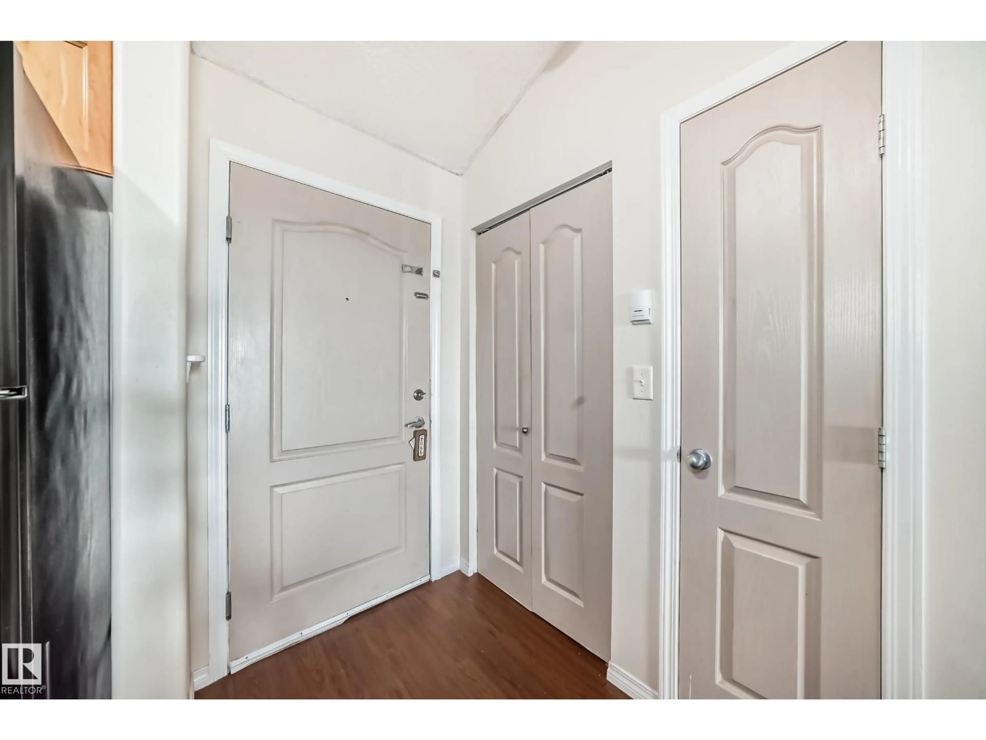 Indoor entryway for #325 - 9525 162 AV, Edmonton Alberta T5Z3V2
