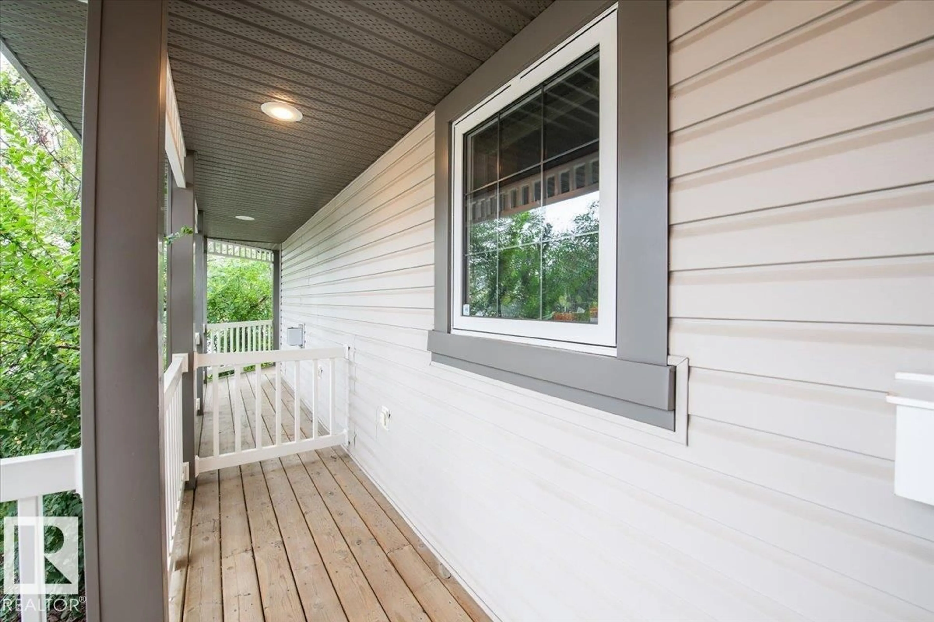 Unknown for NW - 10904 72 AV, Edmonton Alberta T6G0A9