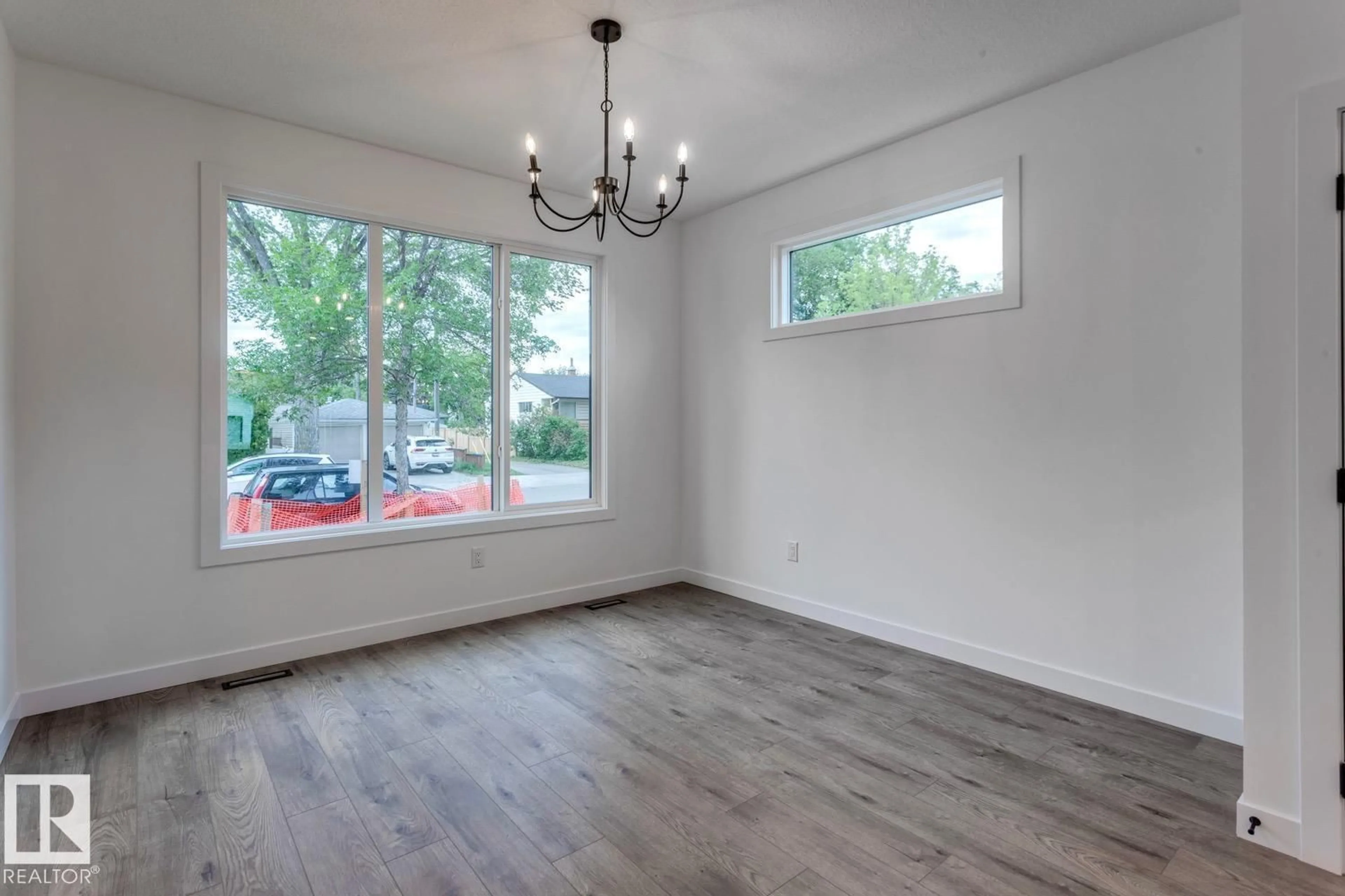 A pic of a room for 11336 130 ST, Edmonton Alberta T5M1A2