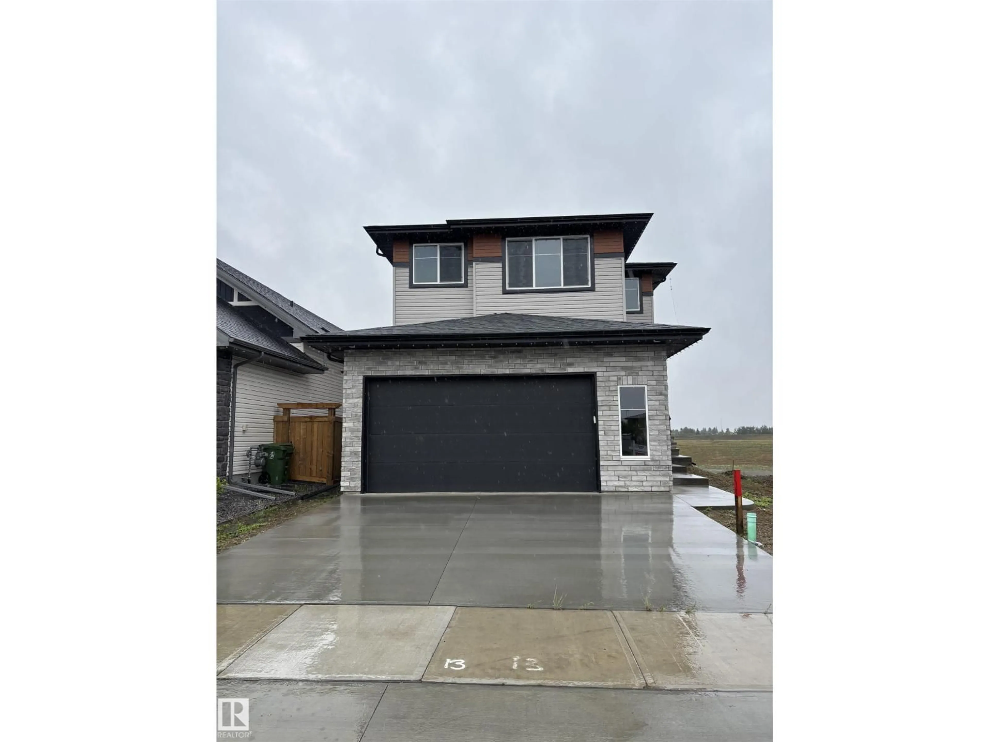 Unknown for 10214 92A AV, Morinville Alberta T8R2R4