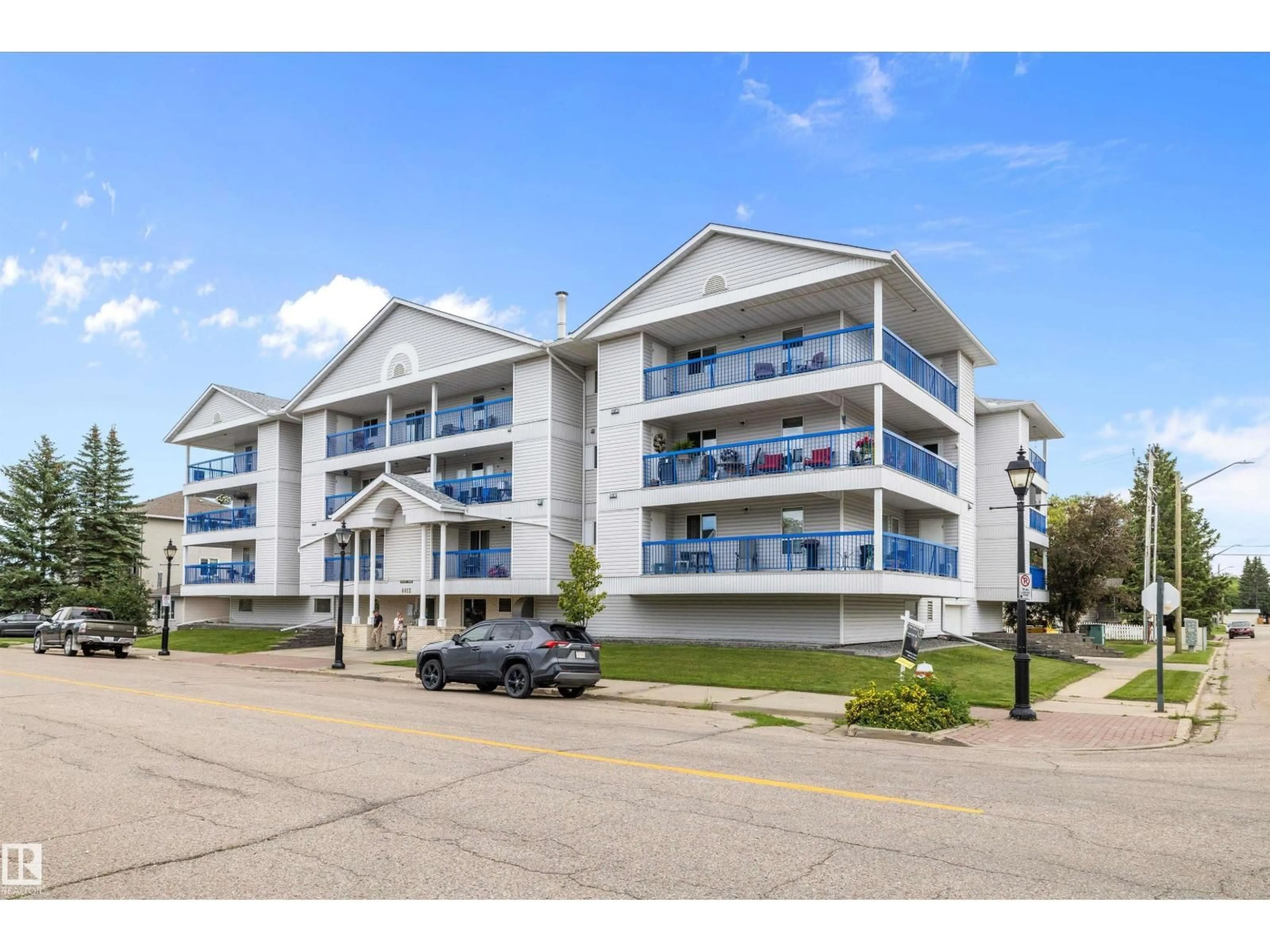 Unknown for #101 - 4812 51 AV, Stony Plain Alberta T7Z1R2