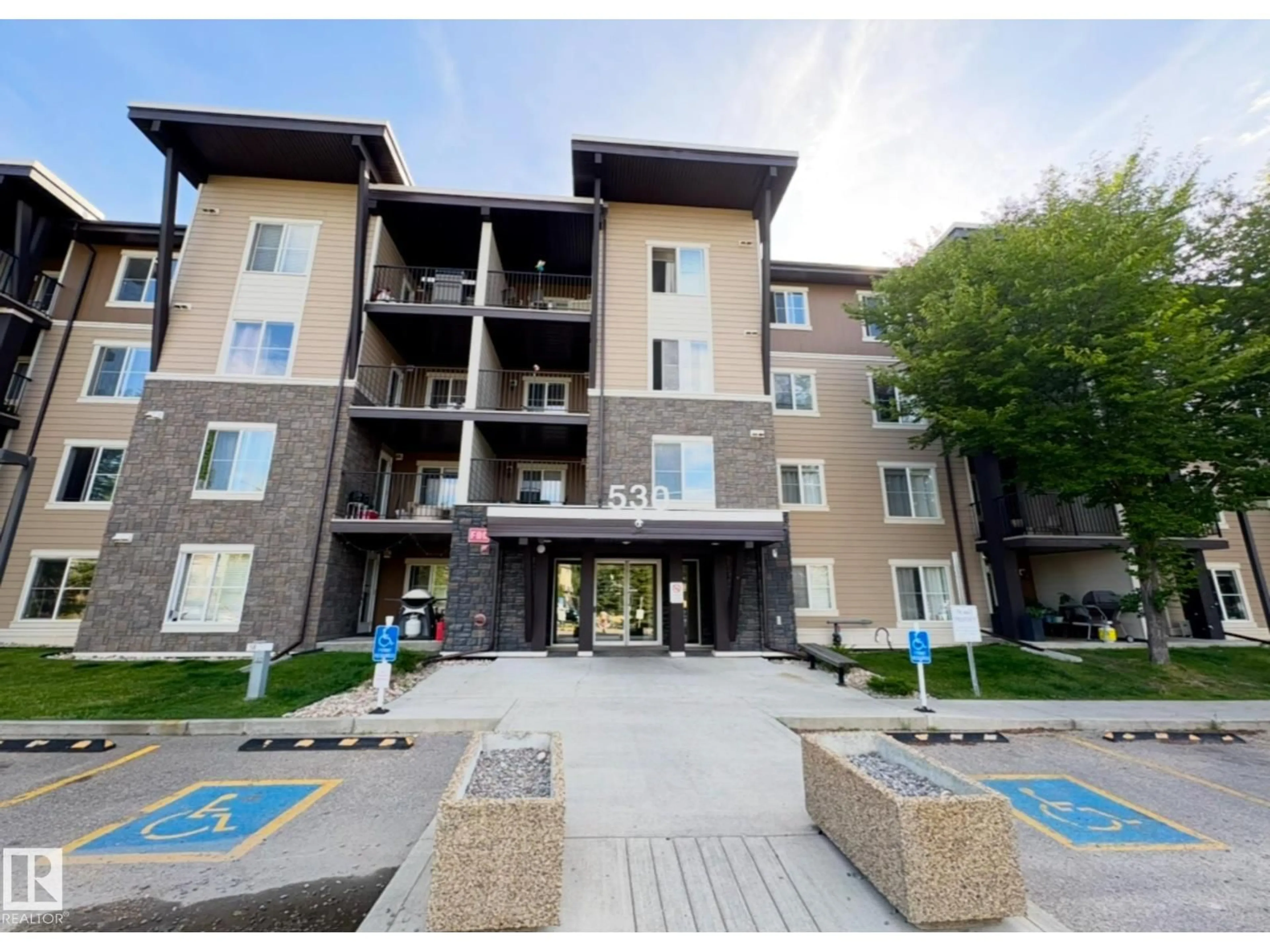Patio, building for #107 - 530 WATT BV, Edmonton Alberta T6X1P7