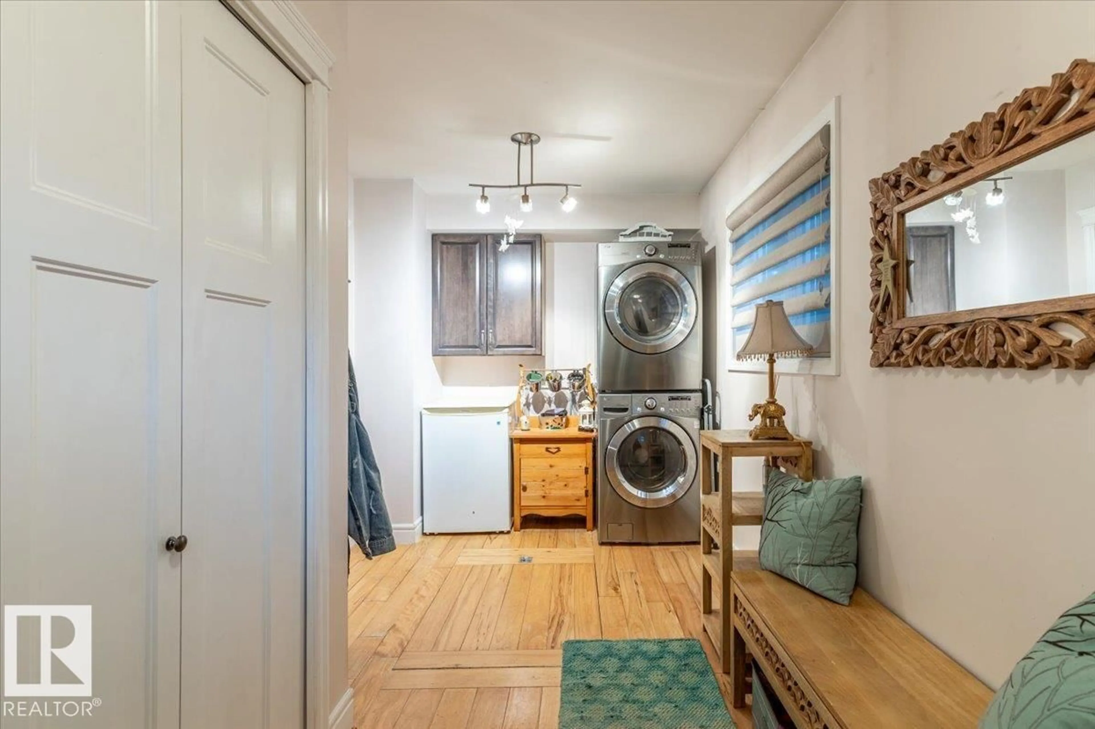 Laundry room for 517 5TH STREET, Rural Wetaskiwin County Alberta T0C2V0