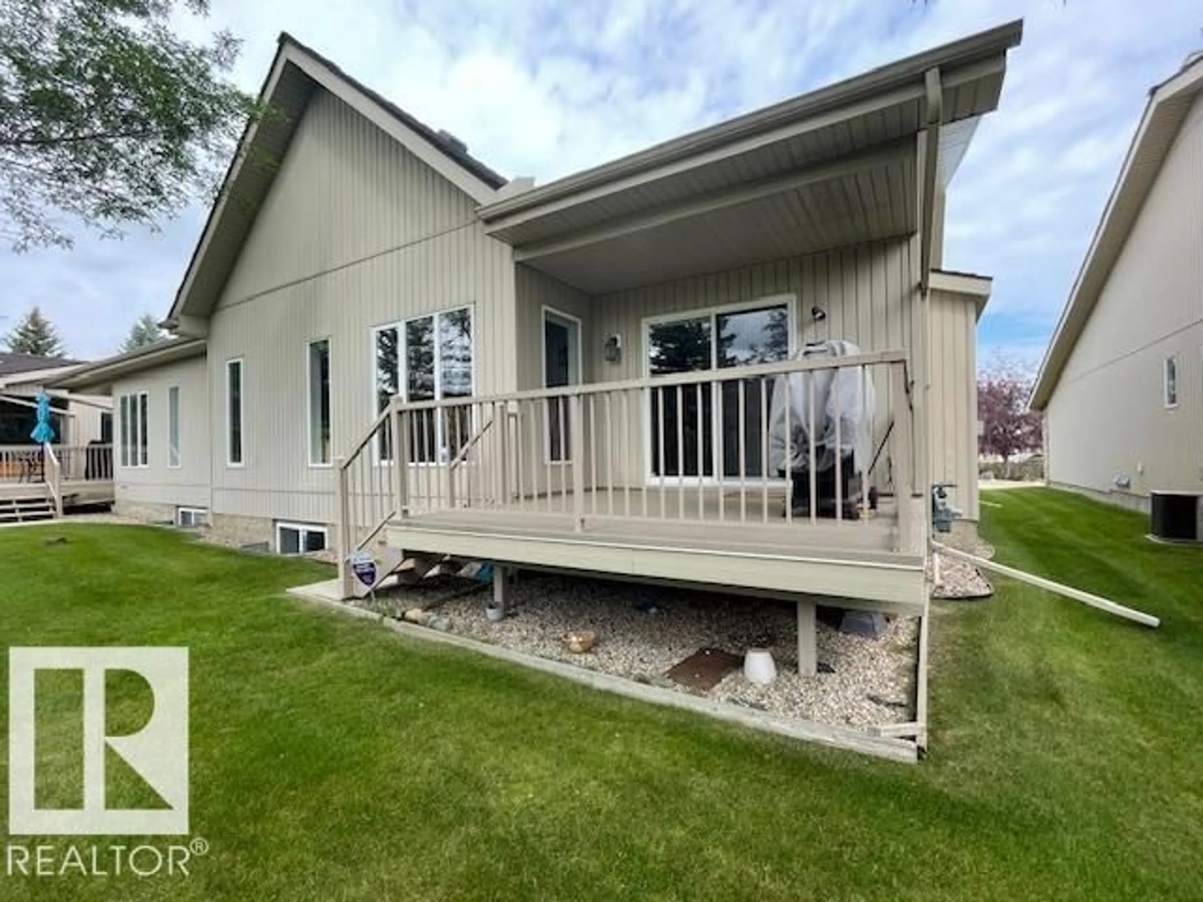 Home with vinyl exterior material, unknown for 929 - 56 PICARD DR, Edmonton Alberta T5T6J7