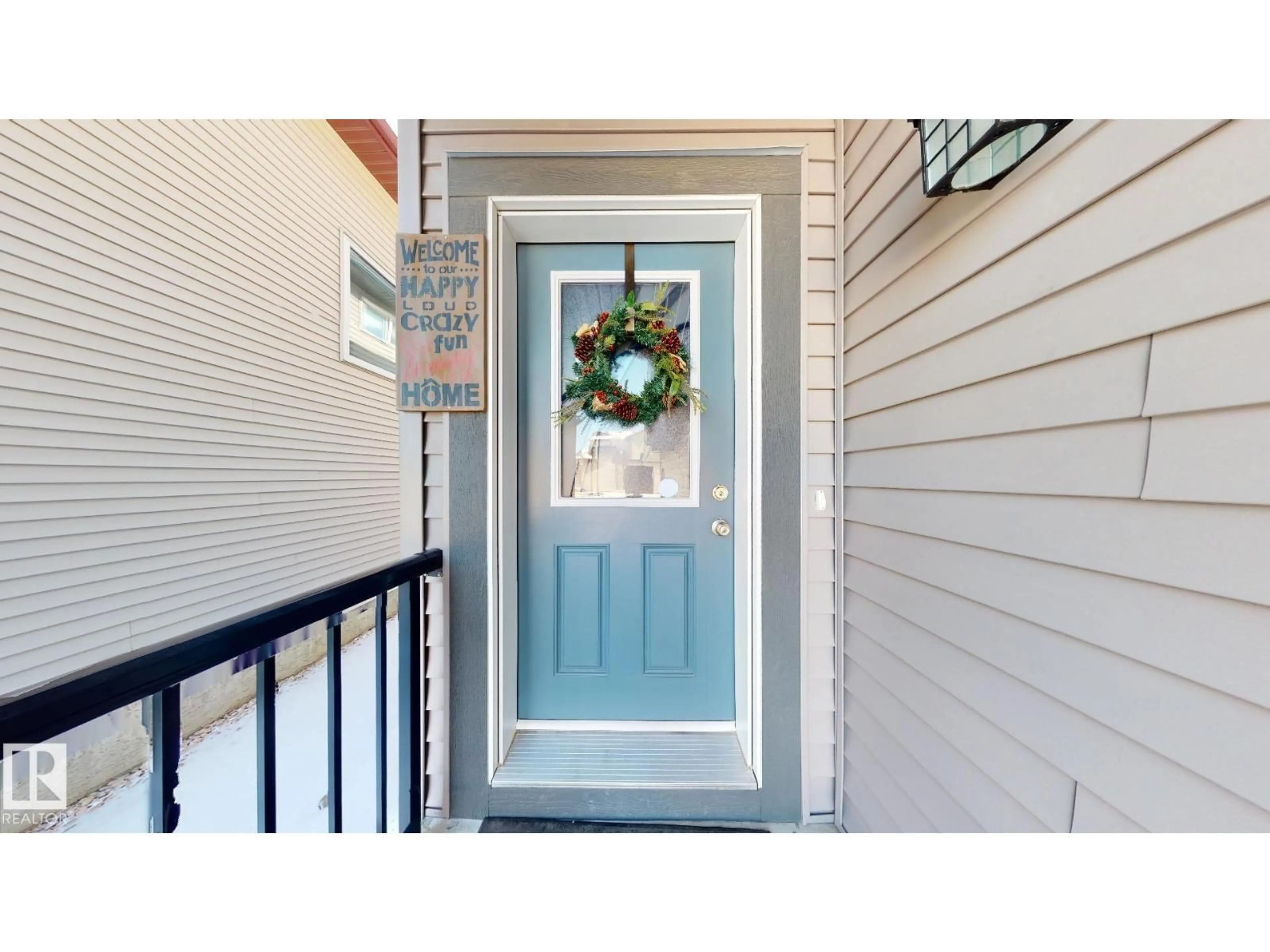 Indoor entryway for 8716 CARSON WY, Edmonton Alberta T6W3K8