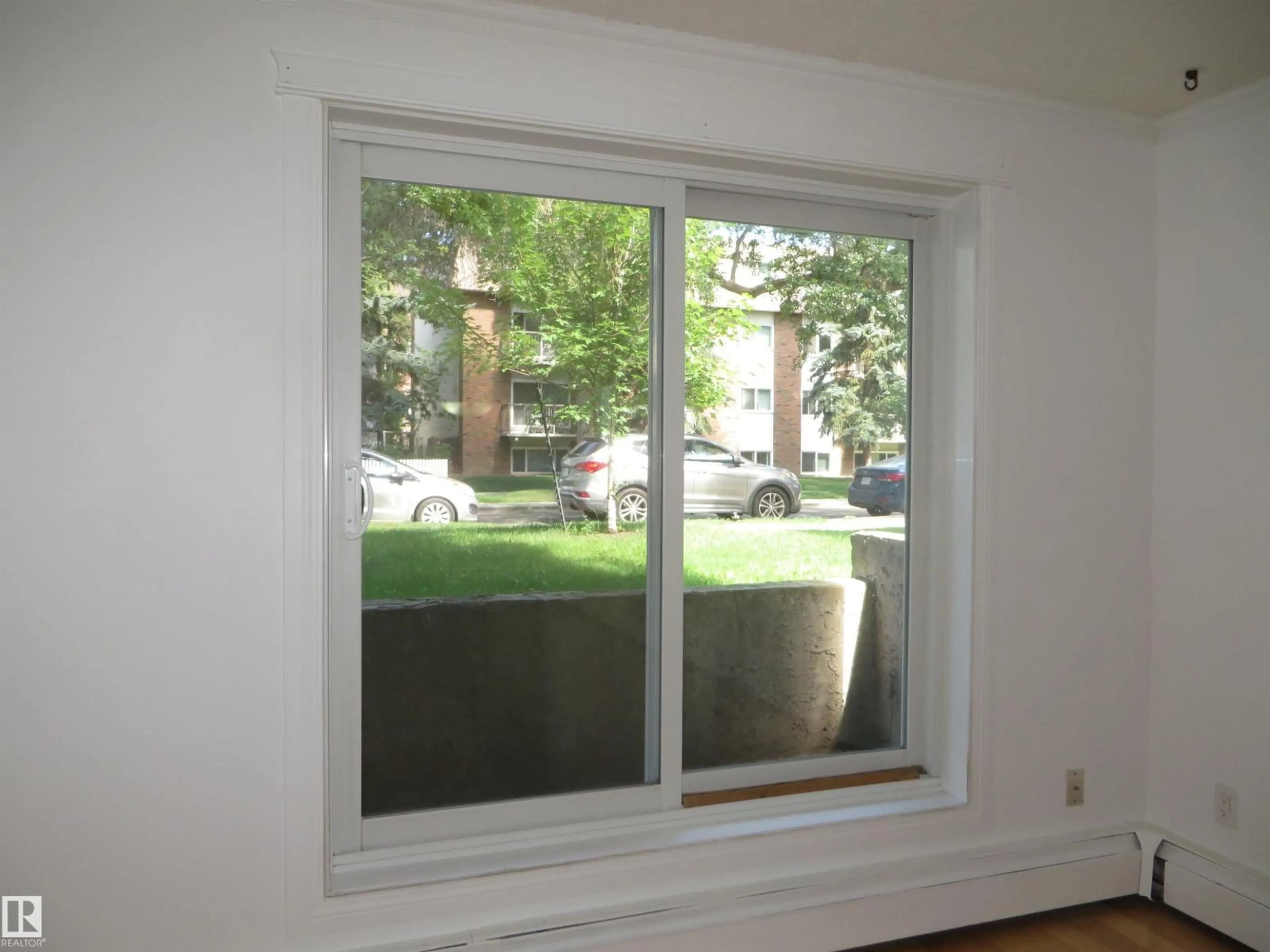 A pic of a room for #102 - 10547 83 AV, Edmonton Alberta T6E2E1