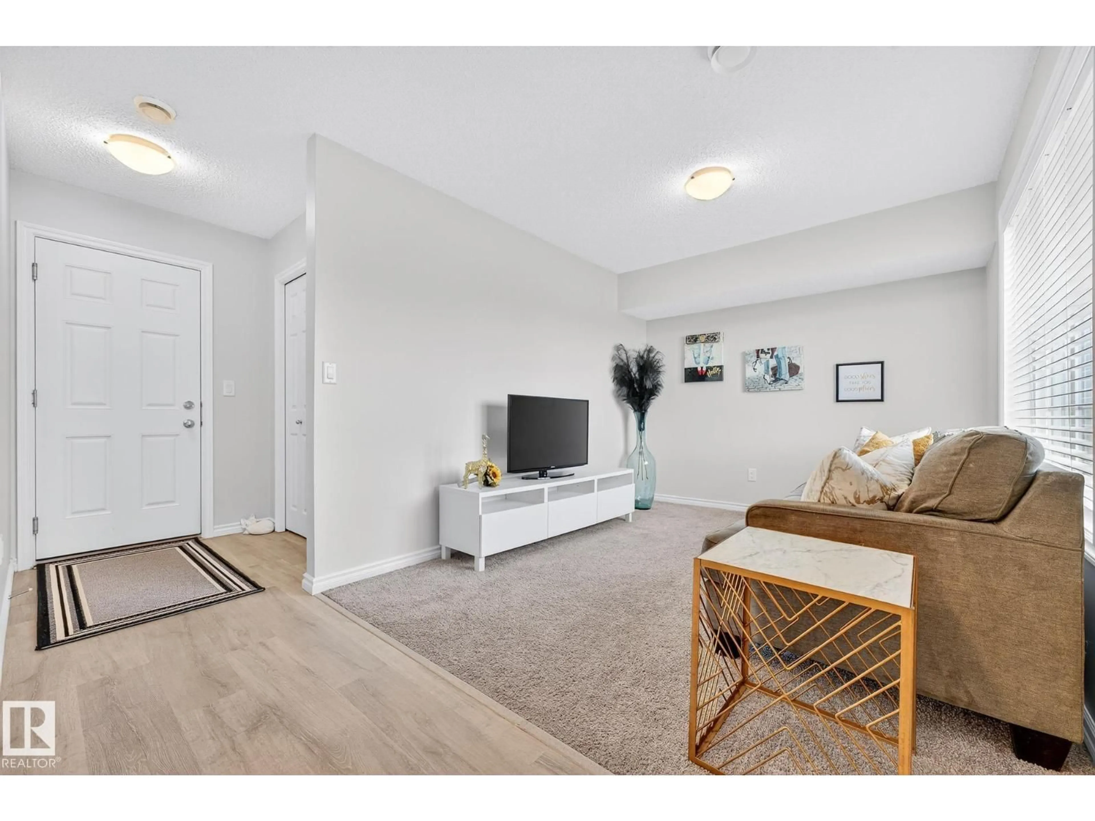 Living room with furniture, unknown for 20 - 50 AUGUSTINE CR, Sherwood Park Alberta T8H0Z8