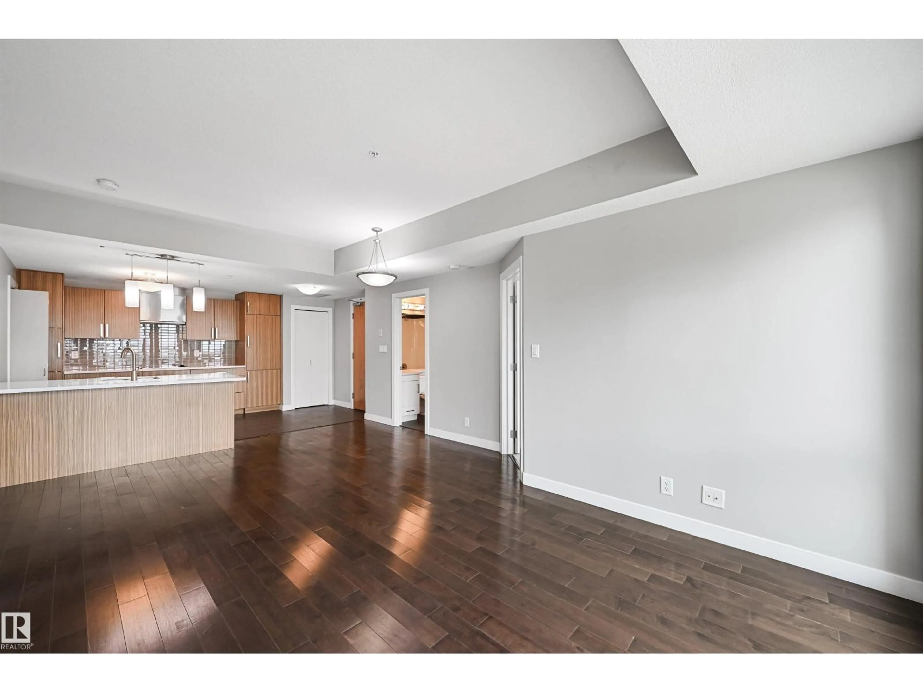 Unknown for 10055 - 1007 118 ST, Edmonton Alberta T5K0C1