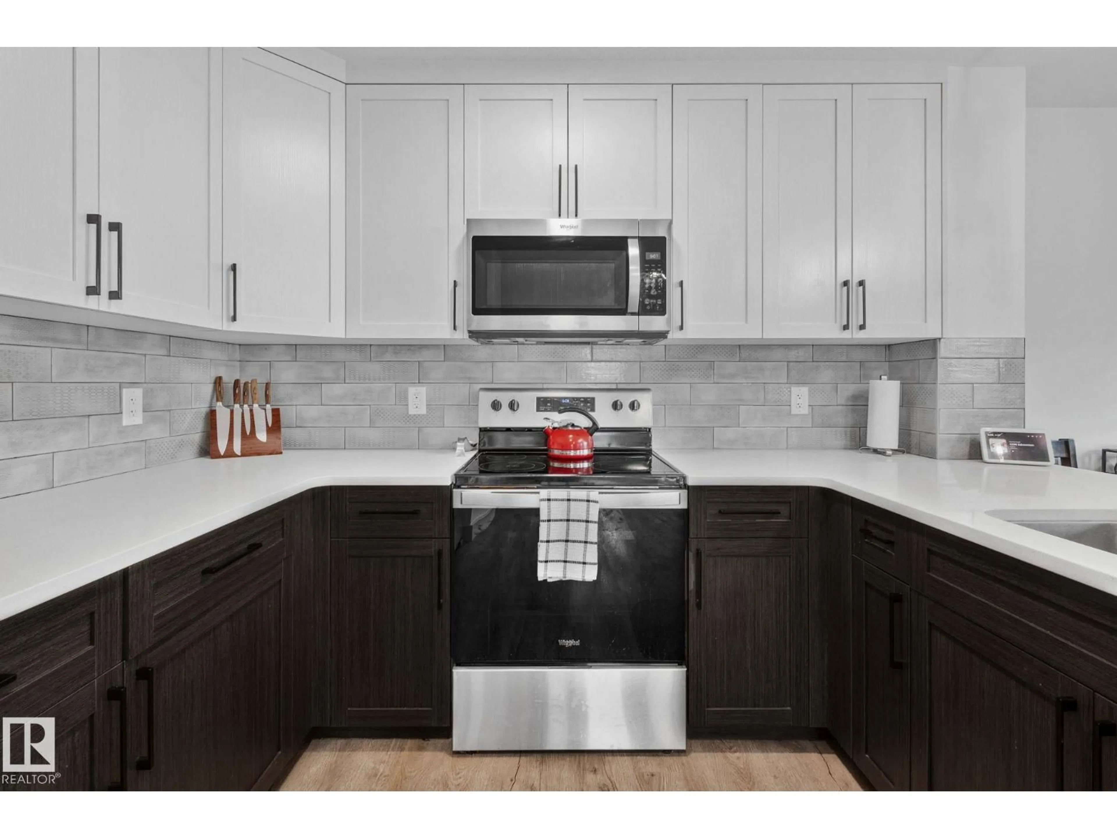 Standard kitchen, unknown for 69 SPRUCE GARDENS CR, Spruce Grove Alberta T7X0J9