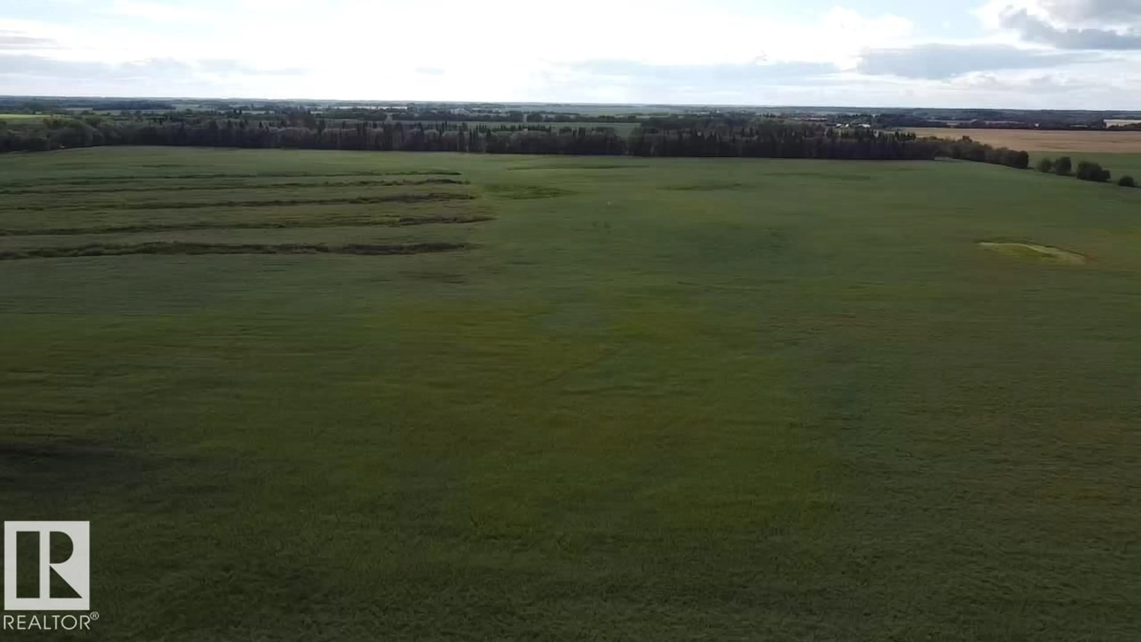 A pic from outside/outdoor area/front of a property/back of a property/a pic from drone, unknown for 20212 TOWNSHIP 602 RD, Rural Thorhild County Alberta T0A3P0