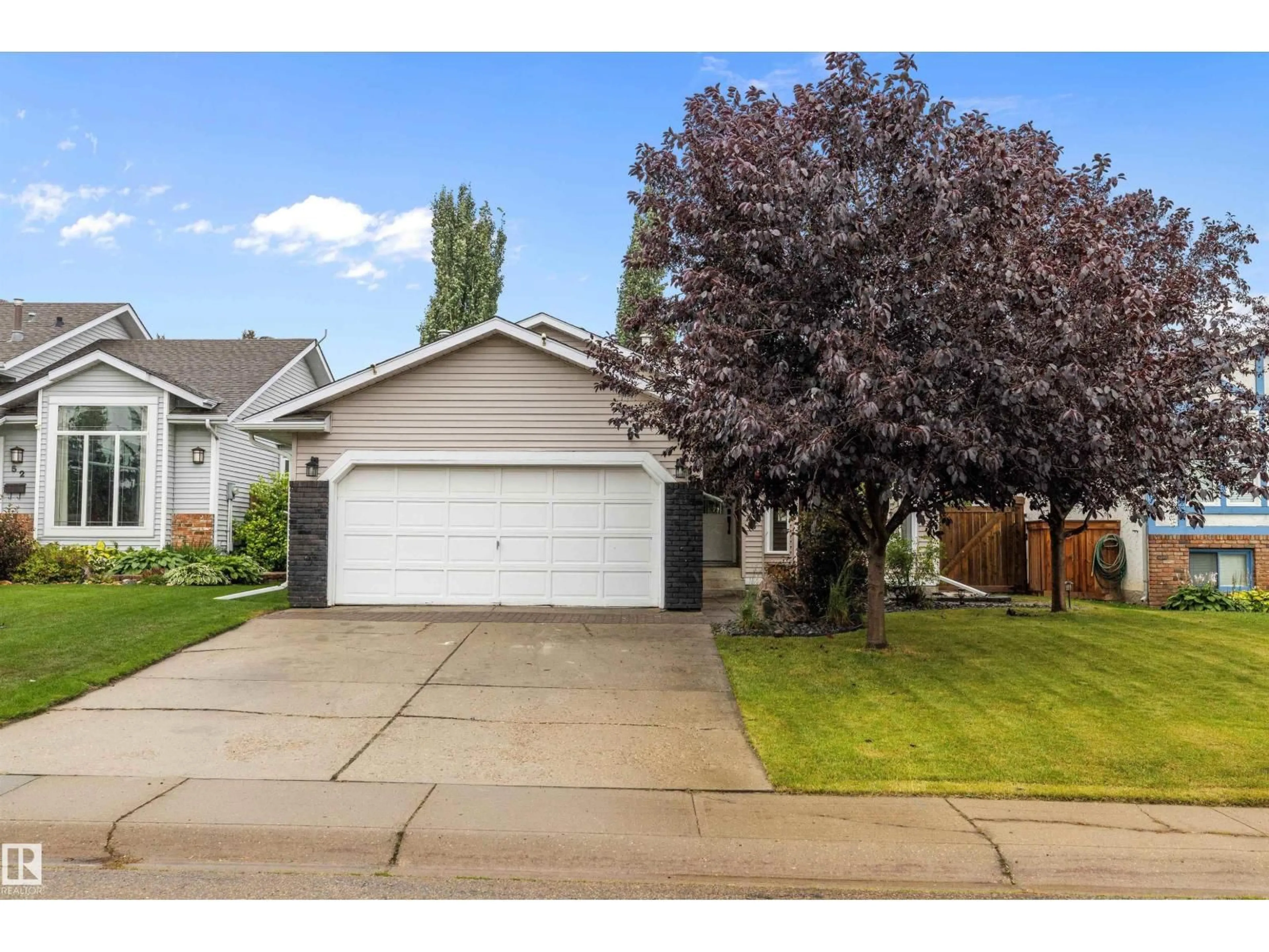 Home with vinyl exterior material, street for 50 MCKEAN WY, Spruce Grove Alberta T7X2S1