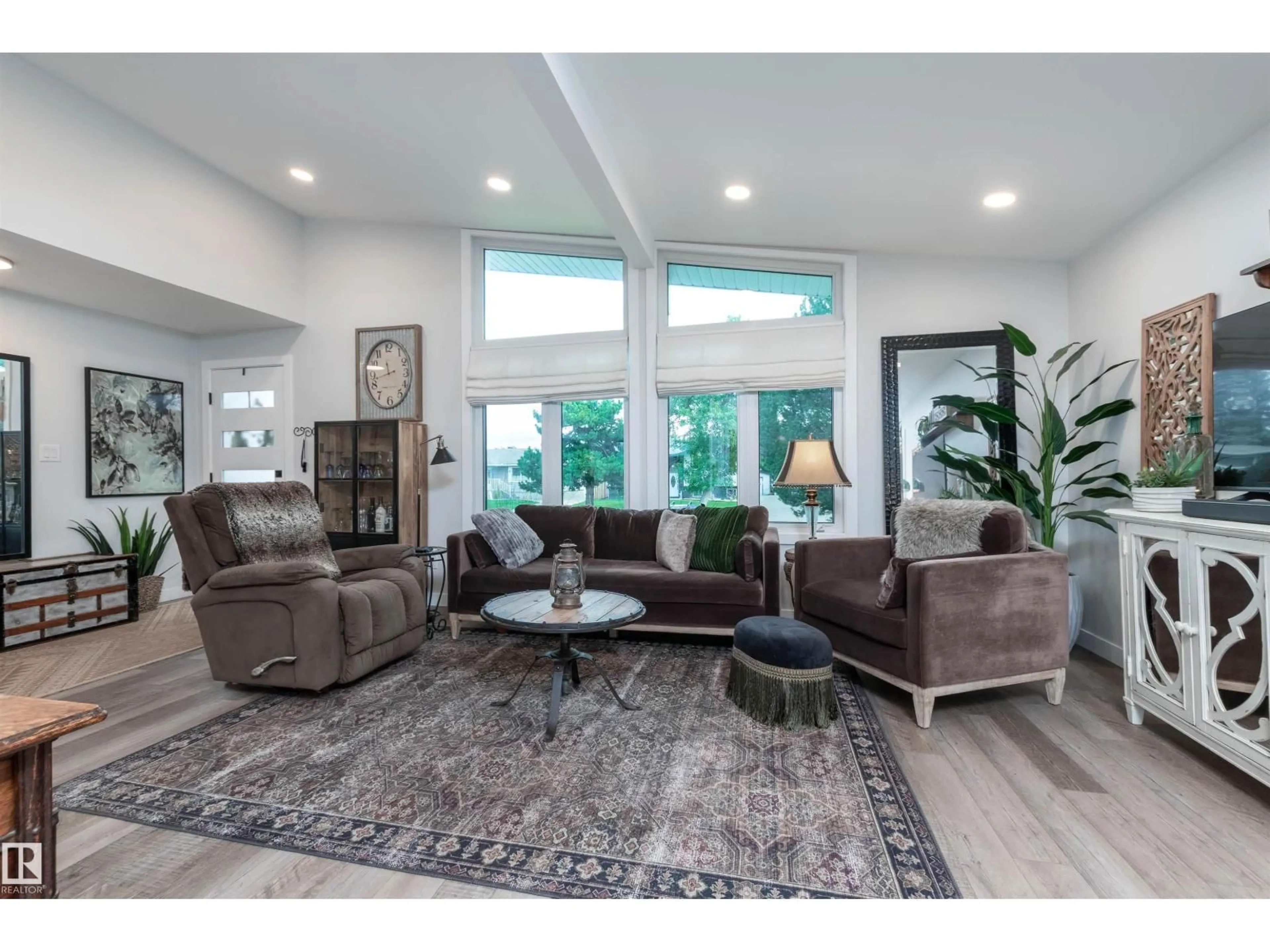 Living room with furniture, unknown for 2 GLENWOOD DR, Sherwood Park Alberta T8A0K9