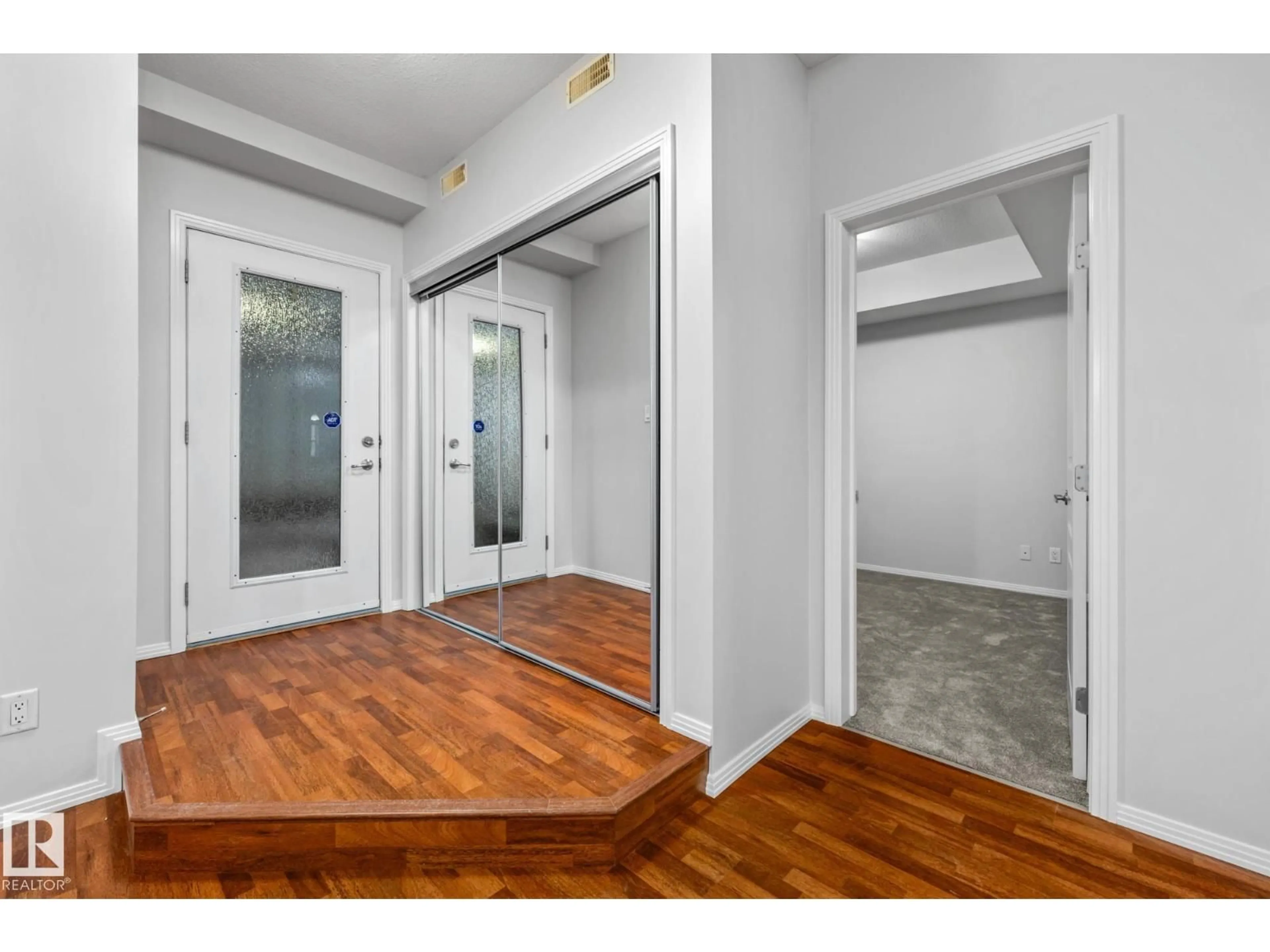 Indoor entryway for #127 - 4831 104A ST, Edmonton Alberta T6H0R5