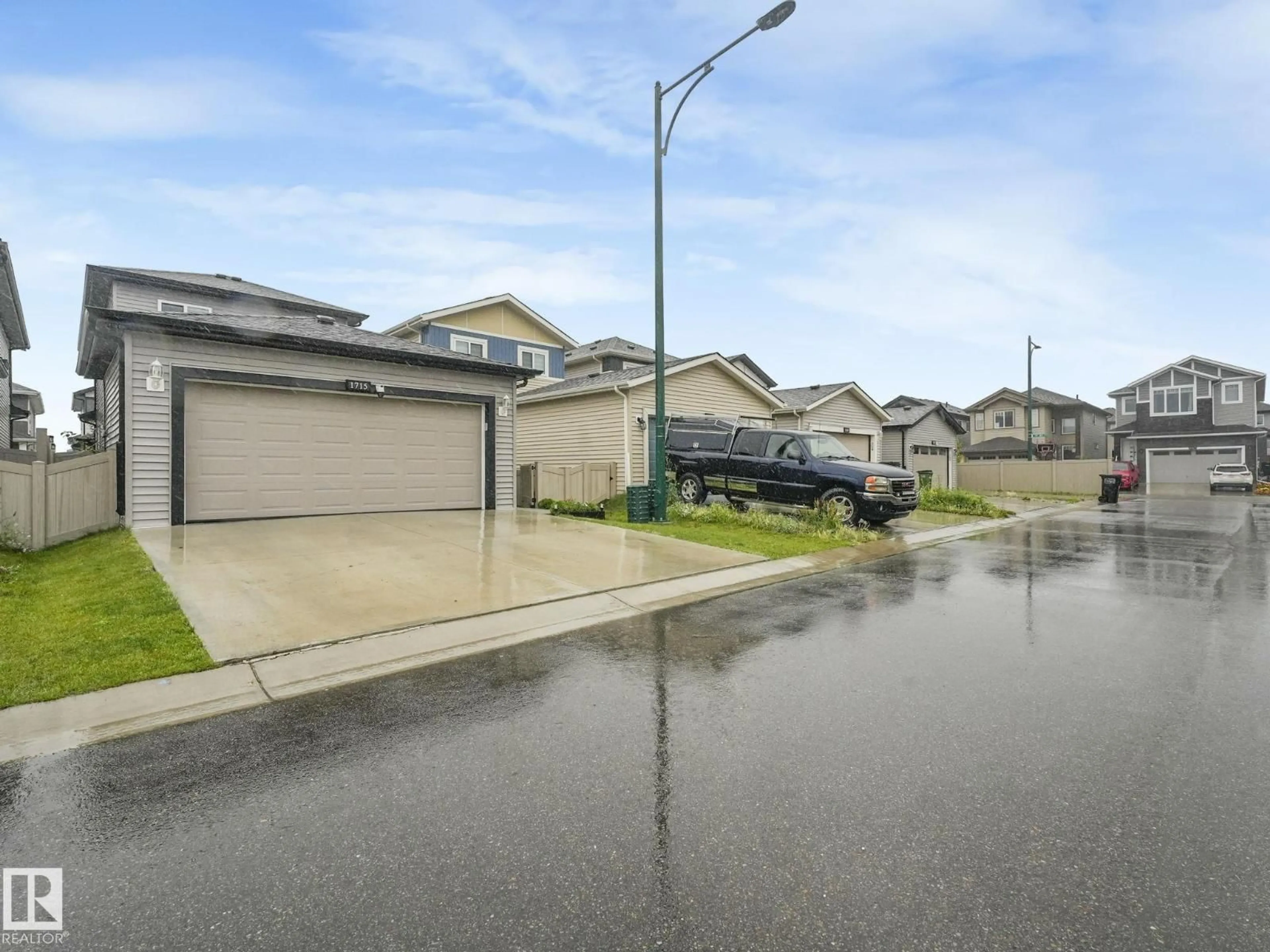 A pic from outside/outdoor area/front of a property/back of a property/a pic from drone, street for NW - 1715 26A ST, Edmonton Alberta T6T2H9