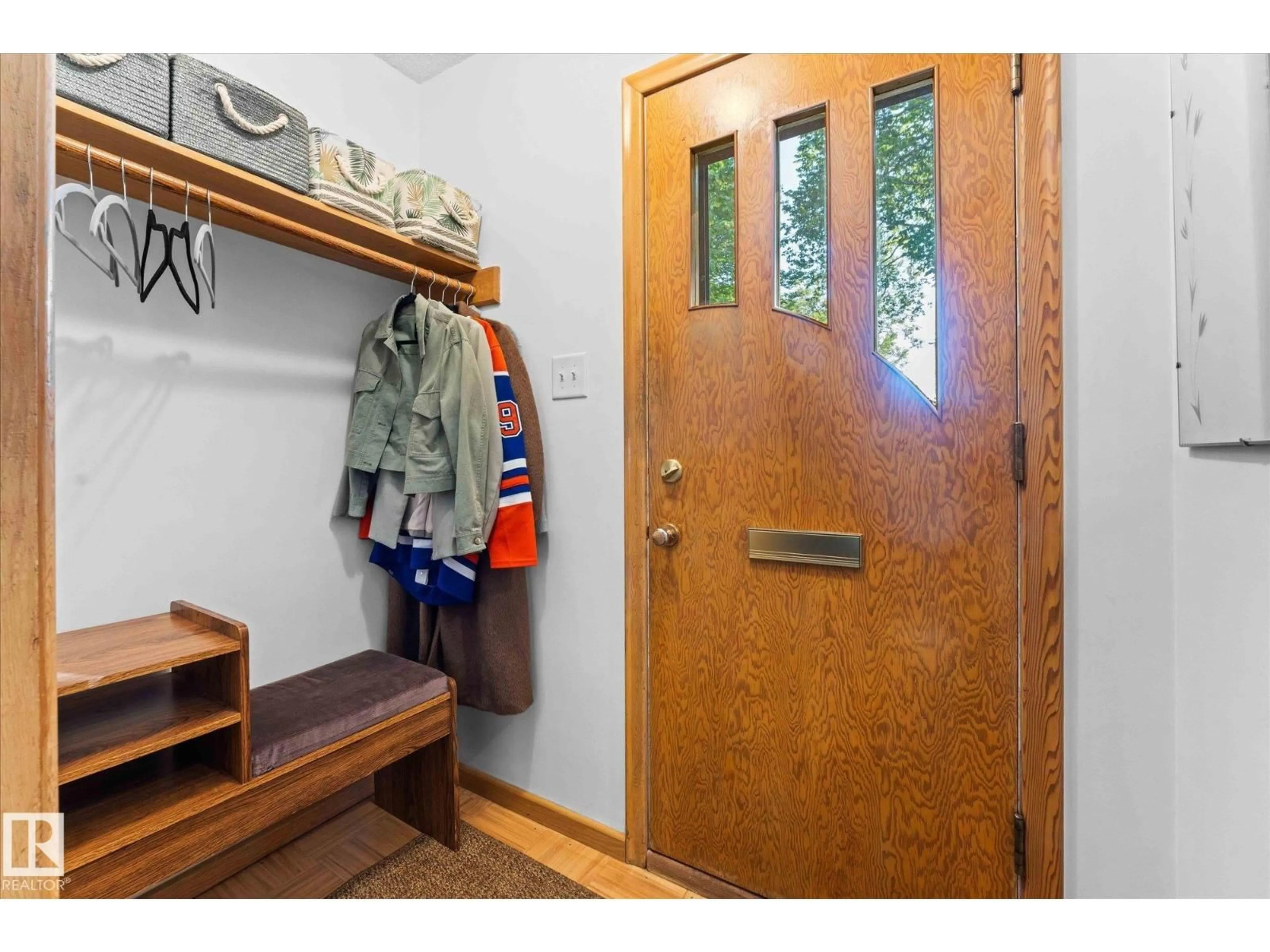 Indoor entryway for NW - 11640 136 ST, Edmonton Alberta T5M1M8