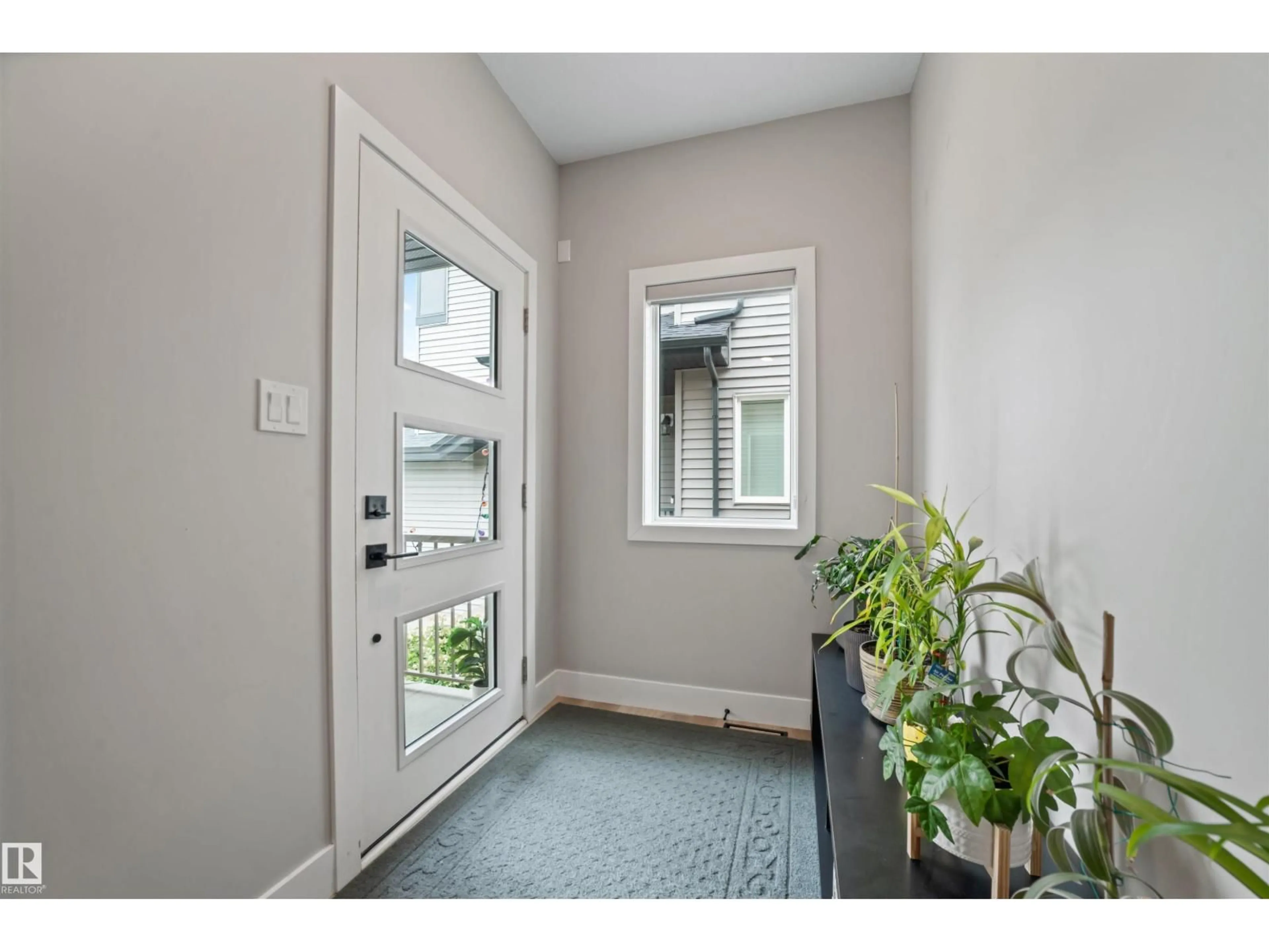 Indoor entryway for 7414 CHIVERS CRESCENT SW, Edmonton Alberta T6W4M2