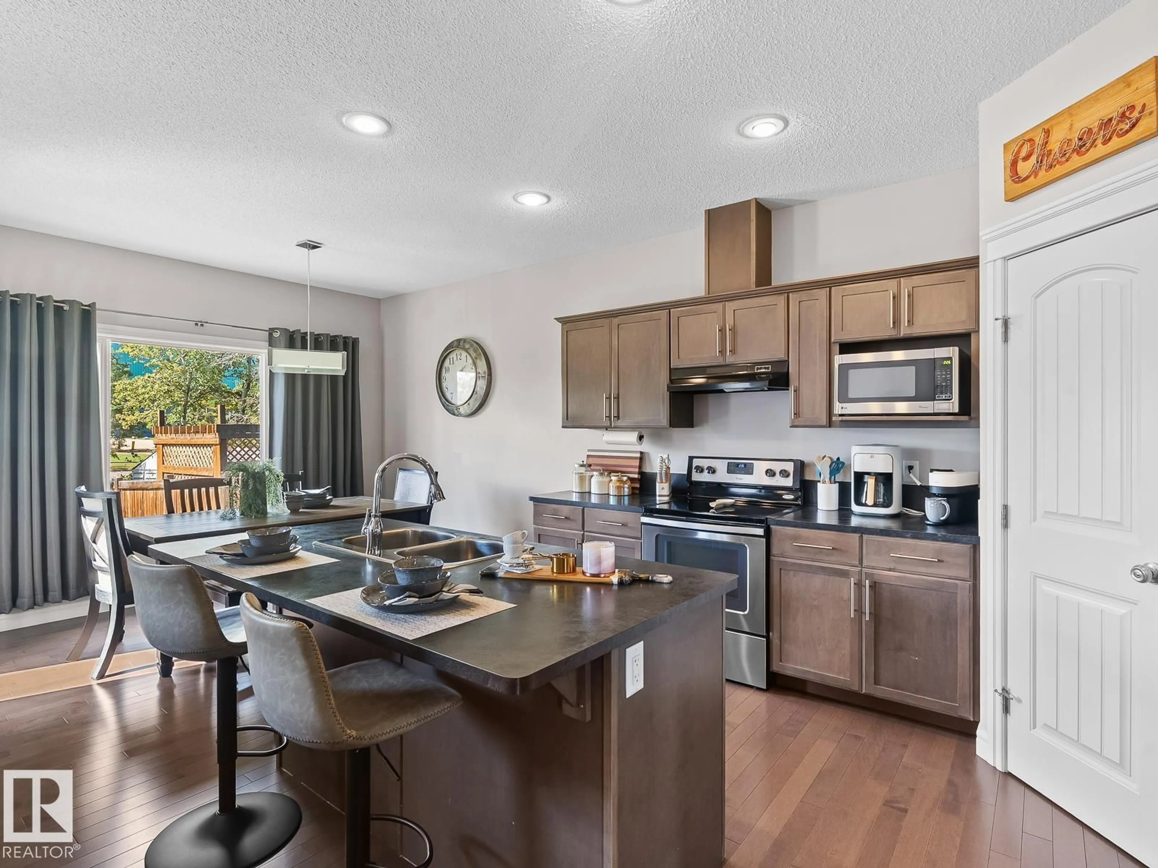 Open concept kitchen, unknown for 57 MEADOWLAND CR, Spruce Grove Alberta T7X0P9