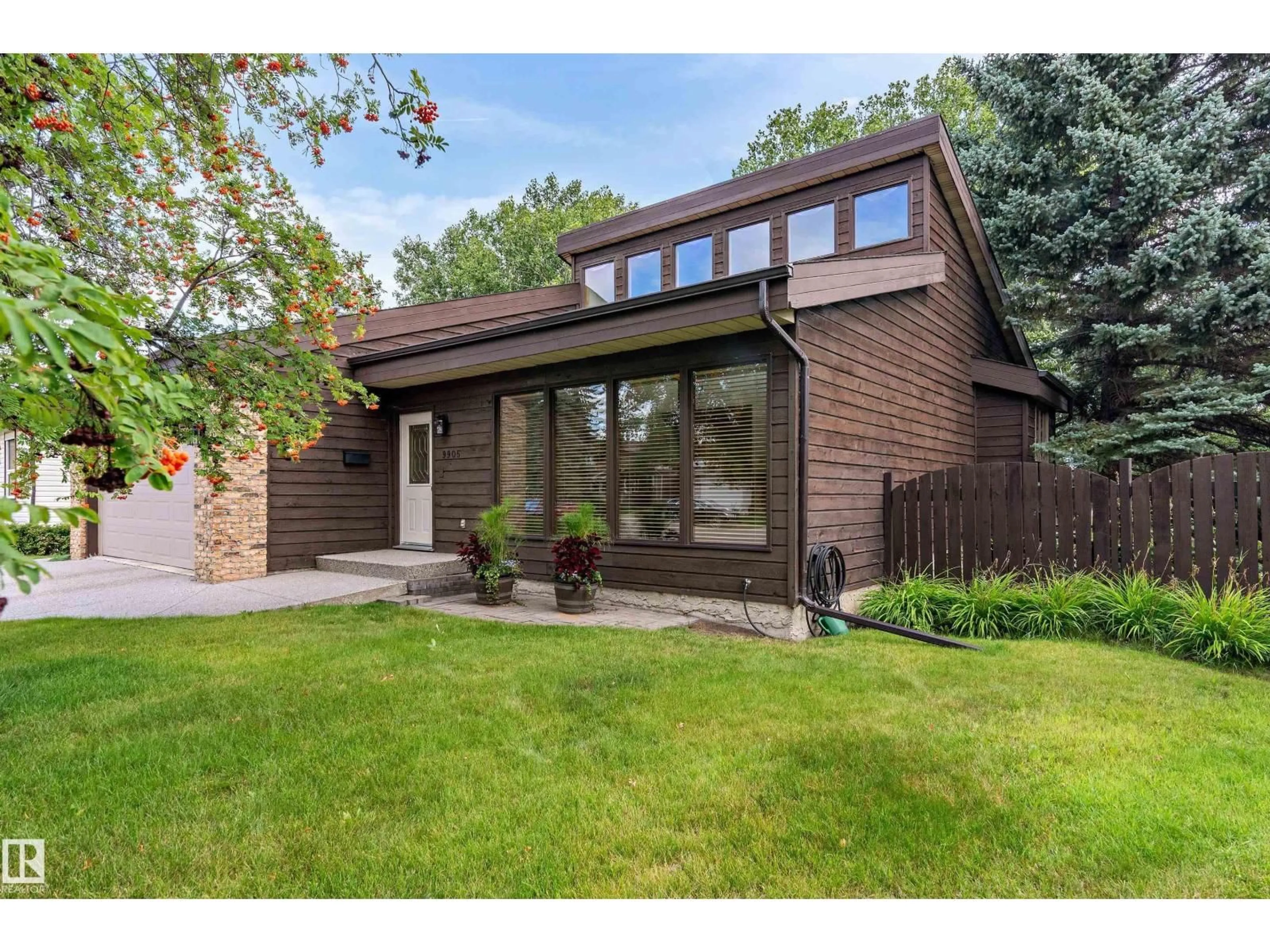 Home with brick exterior material, street for 9905 80 ST, Fort Saskatchewan Alberta T8L3H9