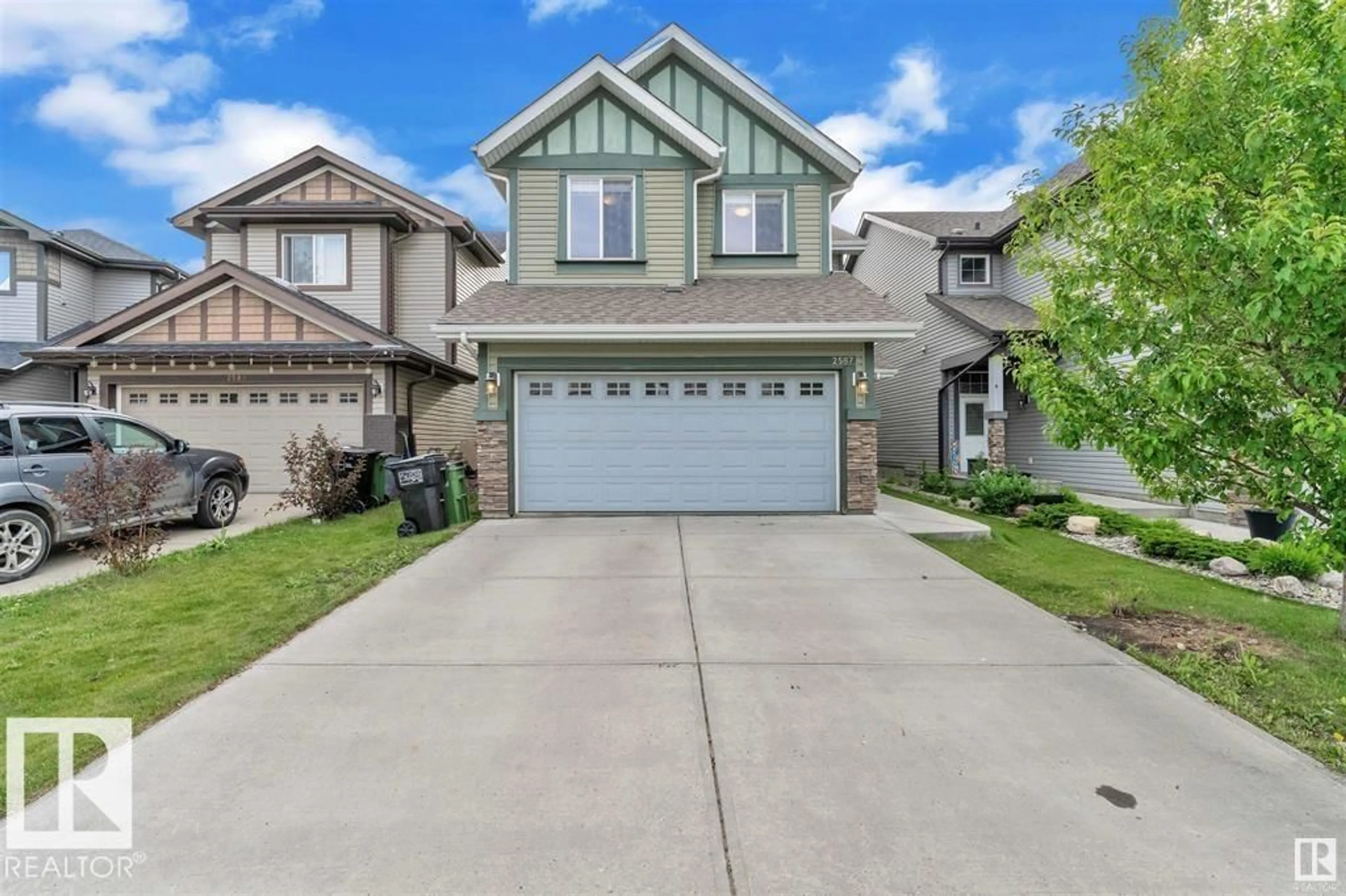 Home with vinyl exterior material, street for SW - 2587 COLE CR, Edmonton Alberta T6W2A3