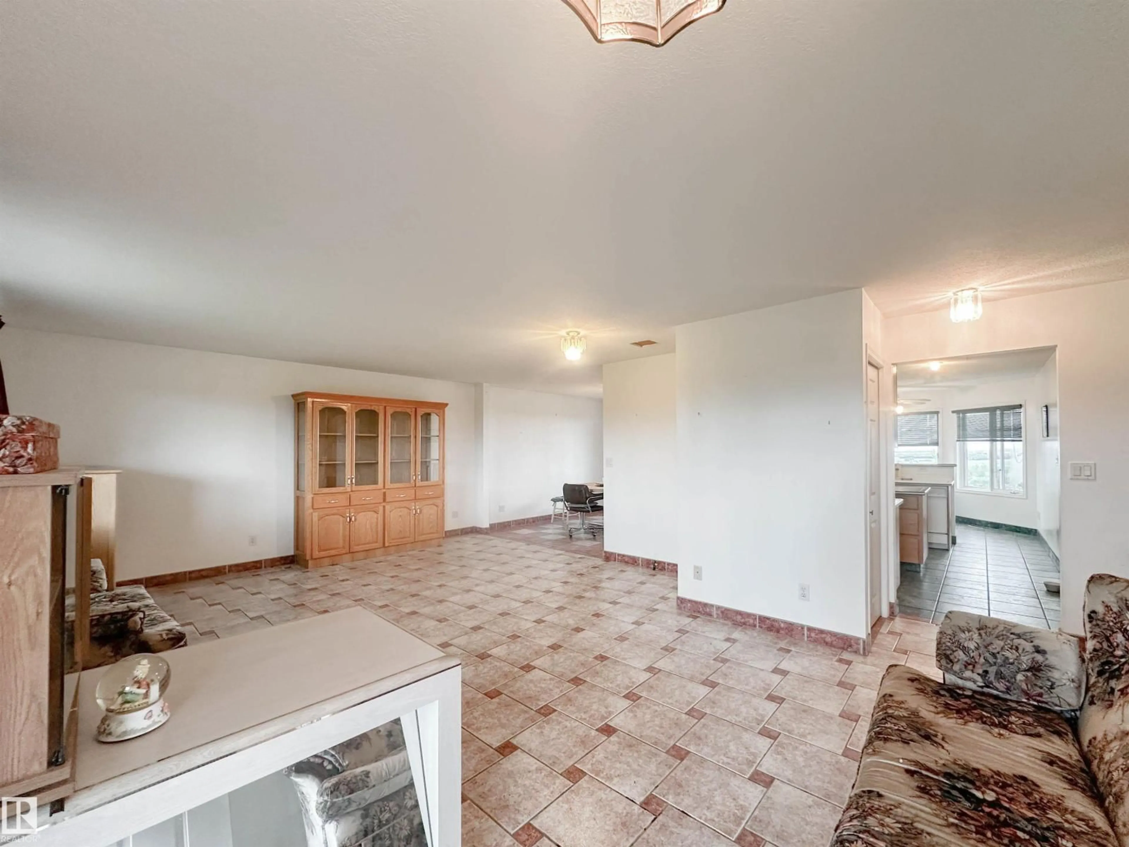 A pic of a room for 55504 RGE ROAD 240, Rural Sturgeon County Alberta T0A0K5