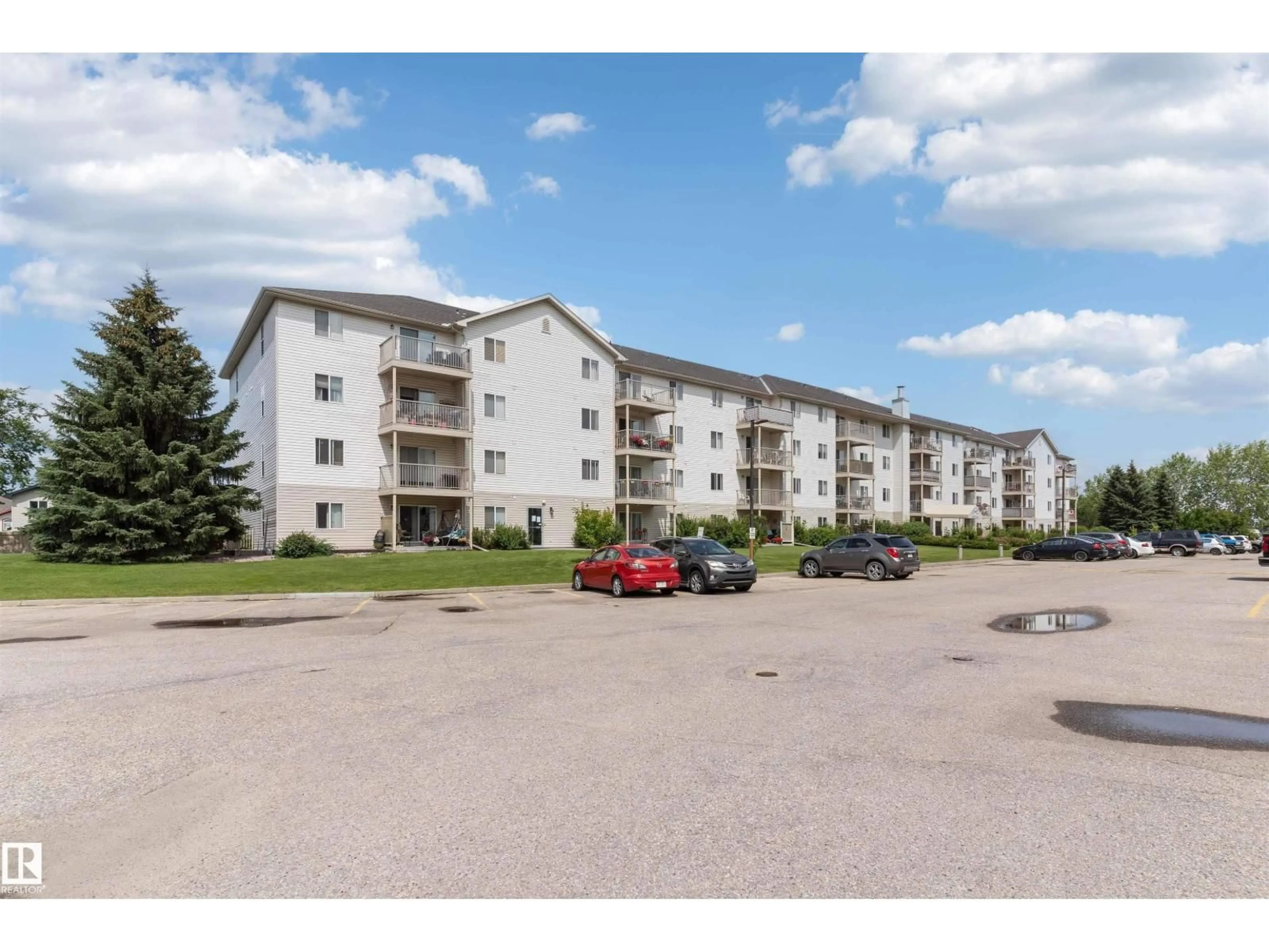 Unknown for 207 - 4703 43 AV, Stony Plain Alberta T2Z2S7