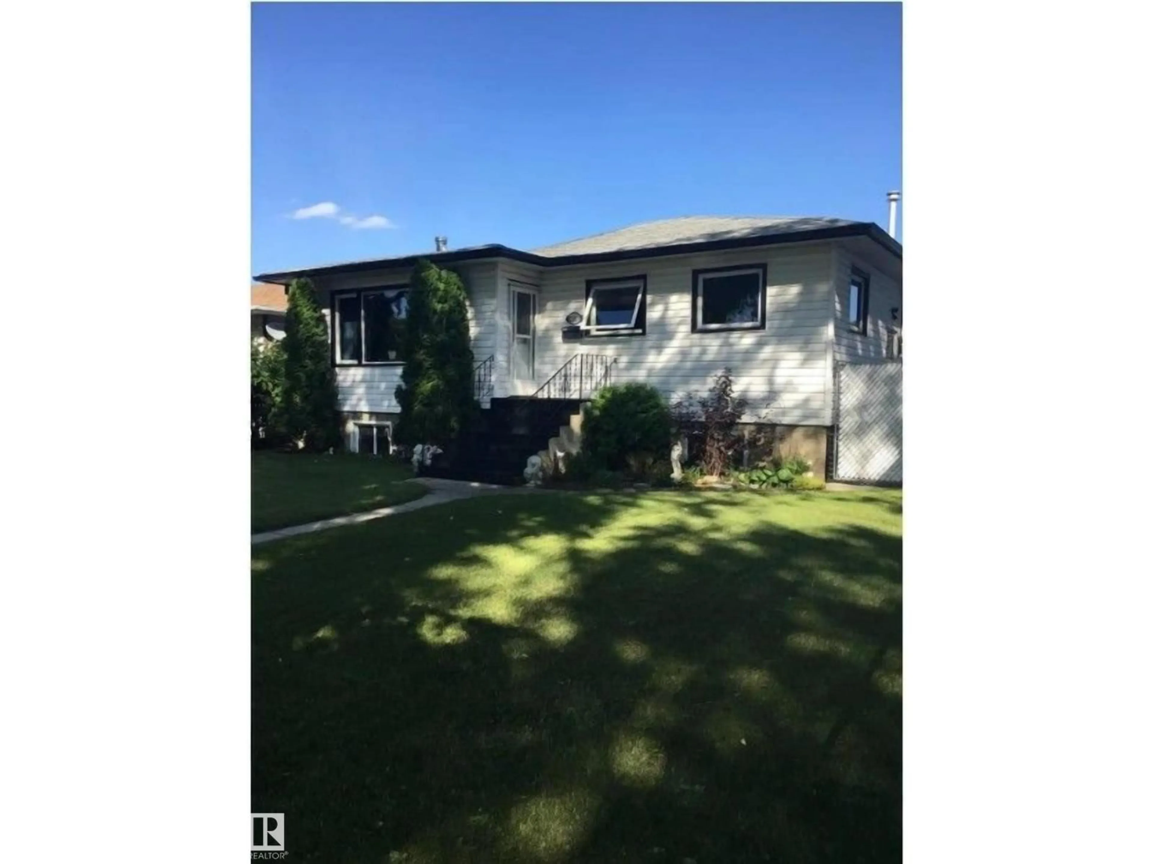 Unknown for 11813 41 ST, Edmonton Alberta T5W2L9