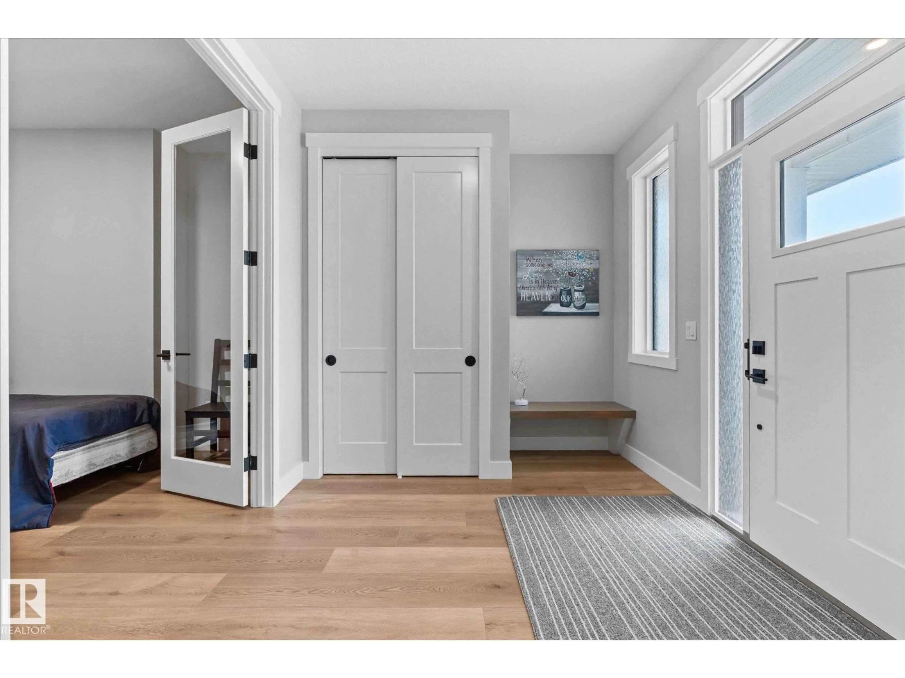 Indoor entryway for 106 GRAYBRIAR DR, Stony Plain Alberta T7Z0M7