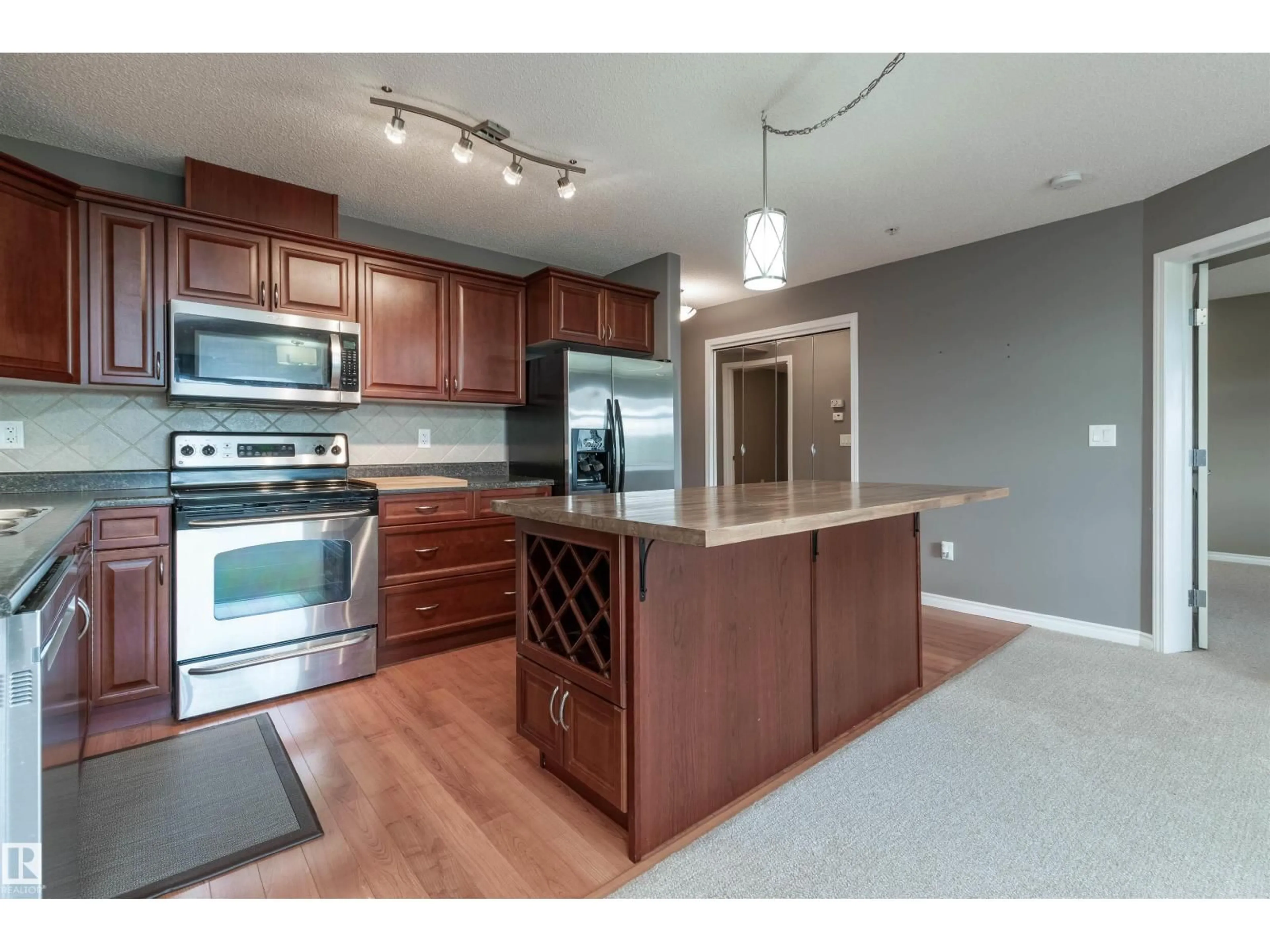 Open concept kitchen, unknown for #401 - 121 FESTIVAL WY, Sherwood Park Alberta T8A3B4