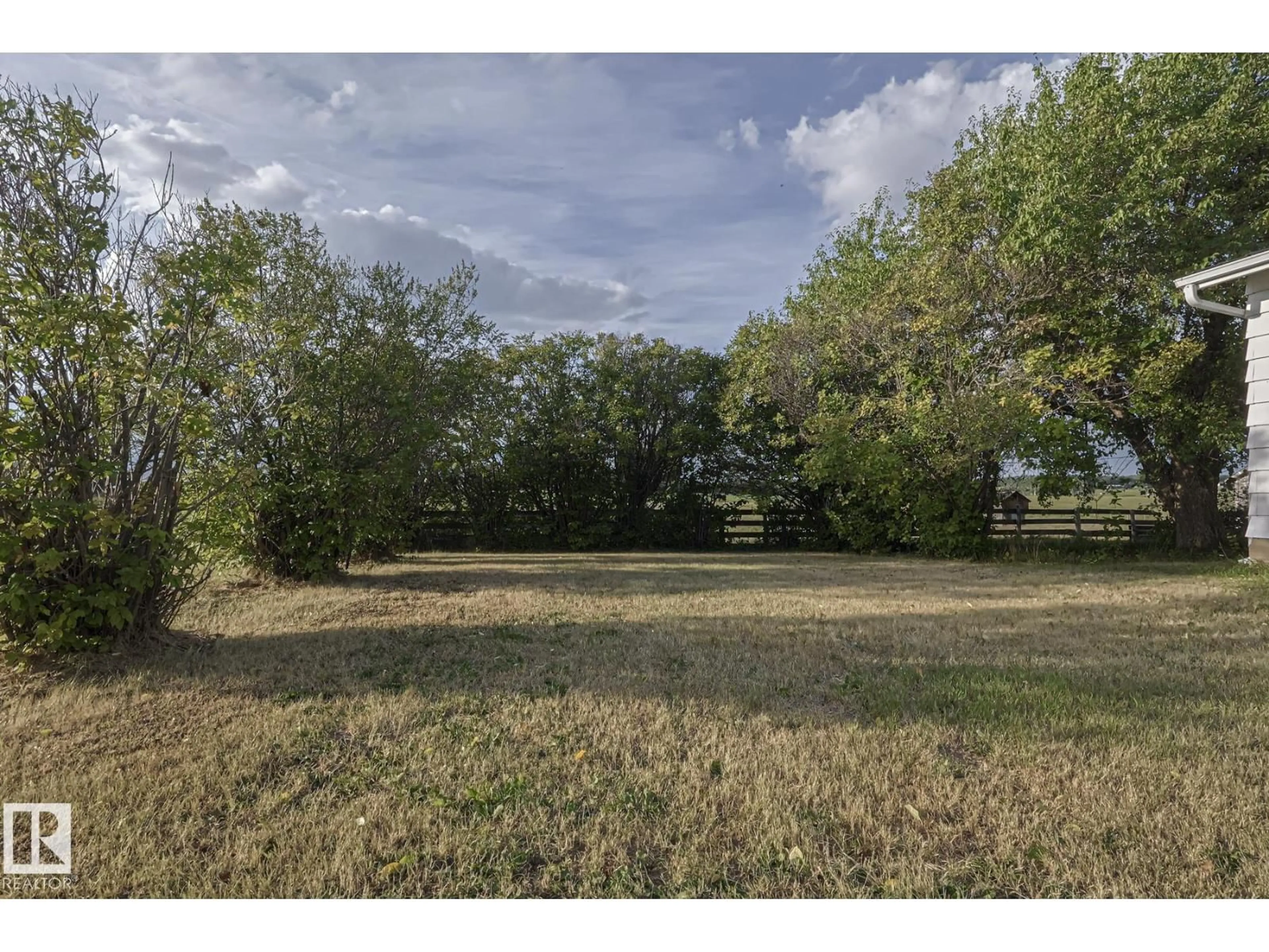 A pic from outside/outdoor area/front of a property/back of a property/a pic from drone, forest/trees view for 660041 RANGE ROAD 20, Rural Lesser Slave River M.D. Alberta T0G0Z0