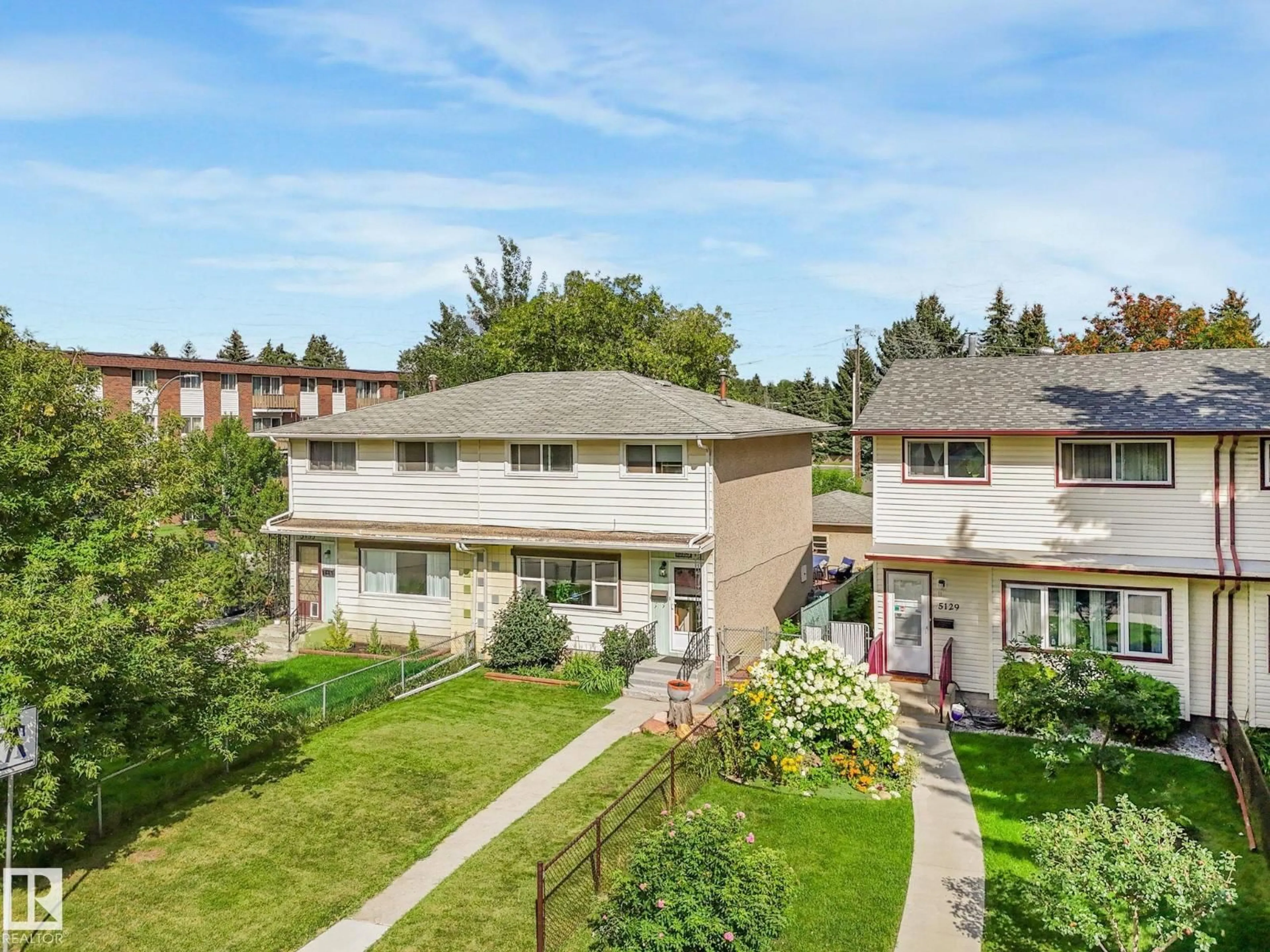 A pic from outside/outdoor area/front of a property/back of a property/a pic from drone, unknown for 5131 110 ST, Edmonton Alberta T6H3C8