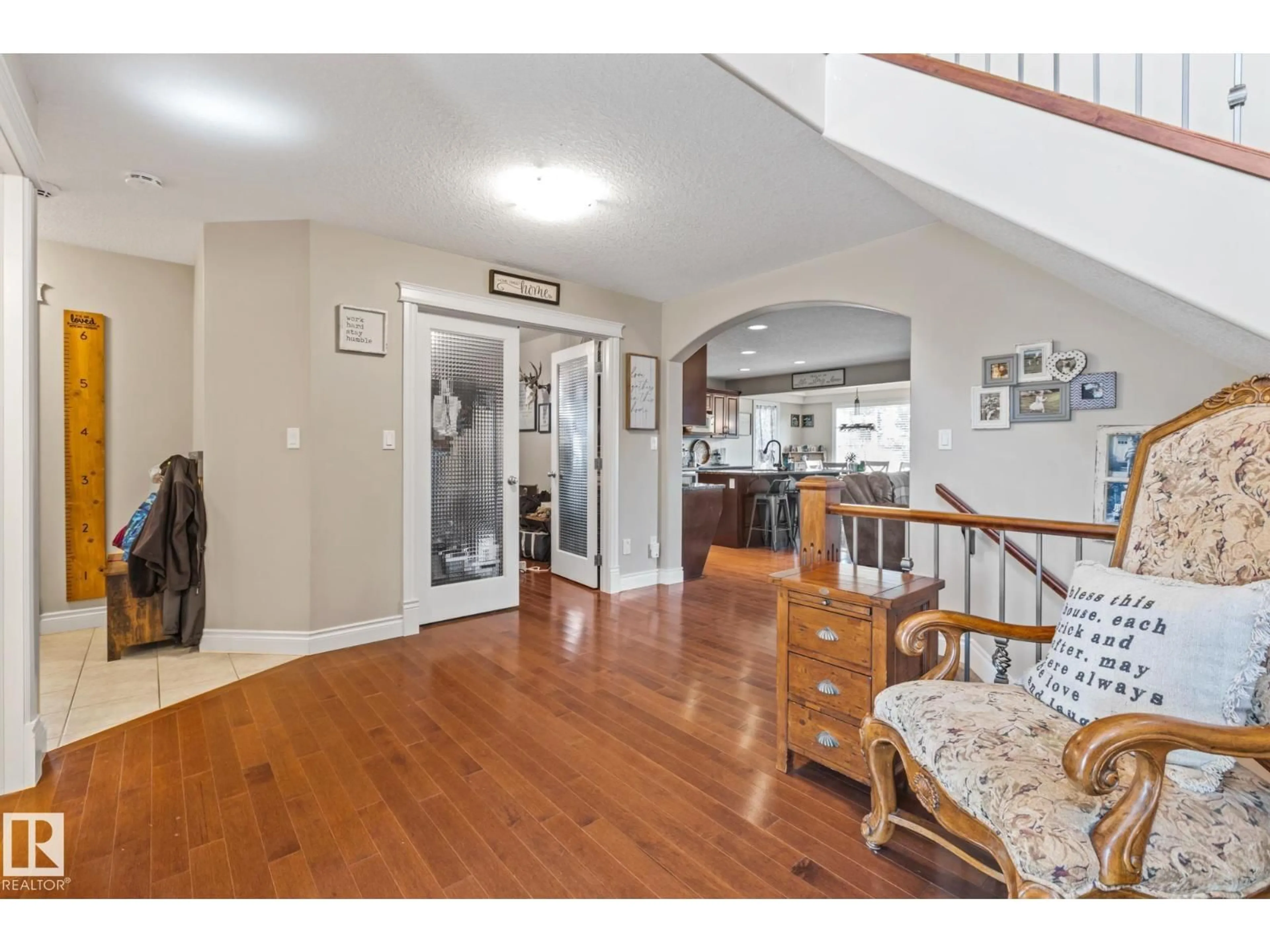 Indoor entryway for 5609 RUE EAGLEMONT, Beaumont Alberta T4X0G9