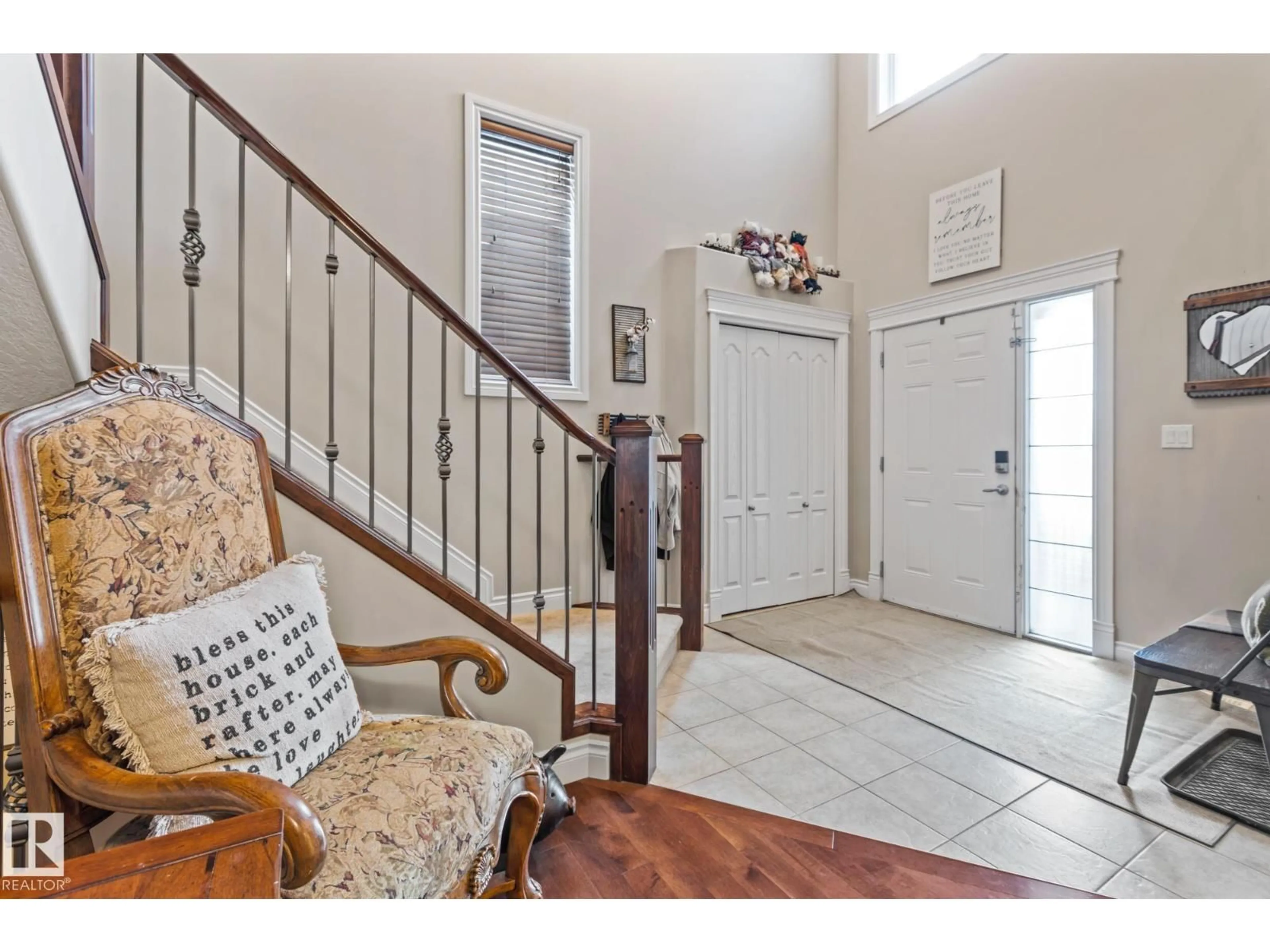 Indoor entryway for 5609 RUE EAGLEMONT, Beaumont Alberta T4X0G9