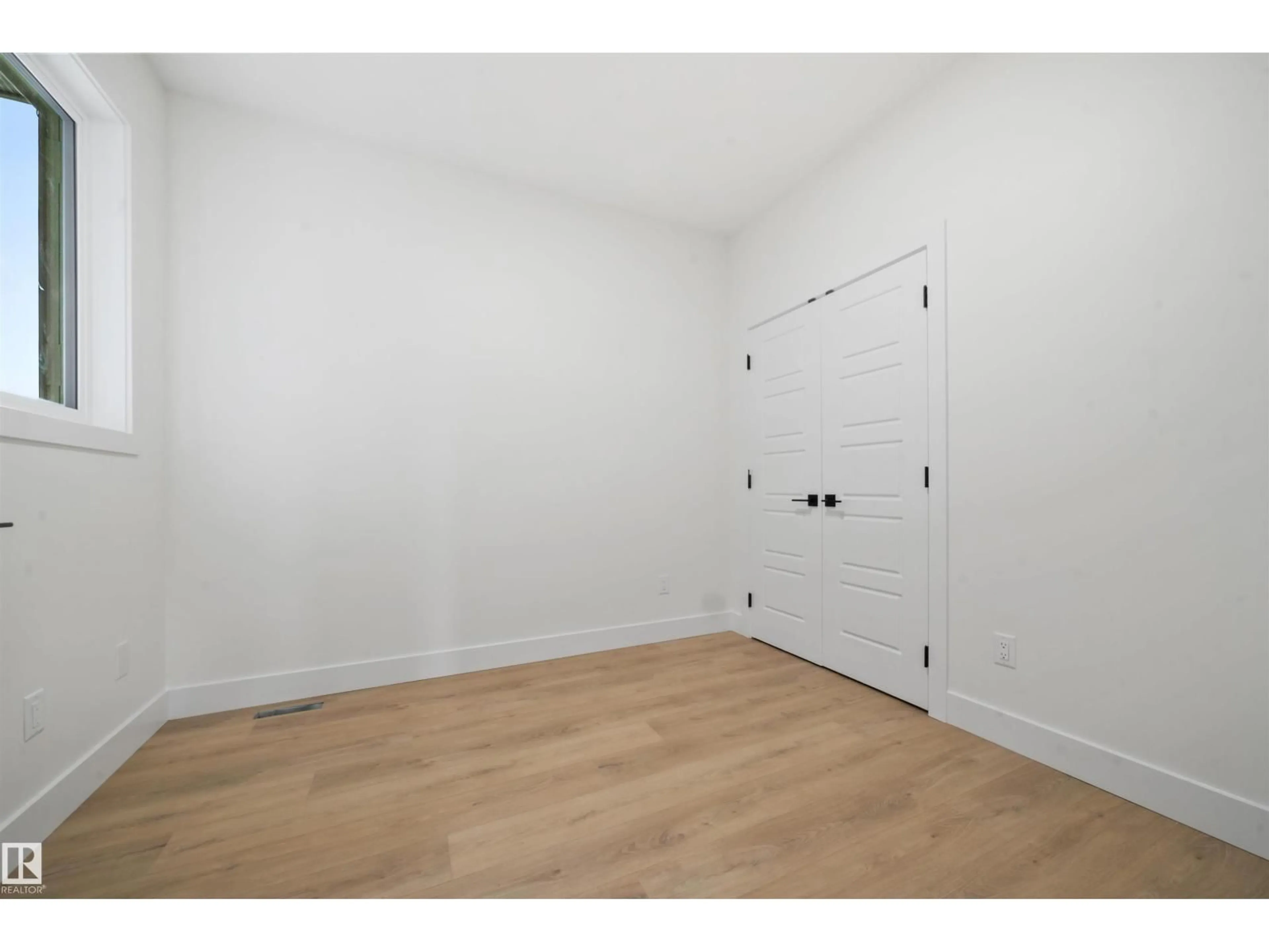 A pic of a room for 66 EDGEFIELD WY, St. Albert Alberta T8N7Z9