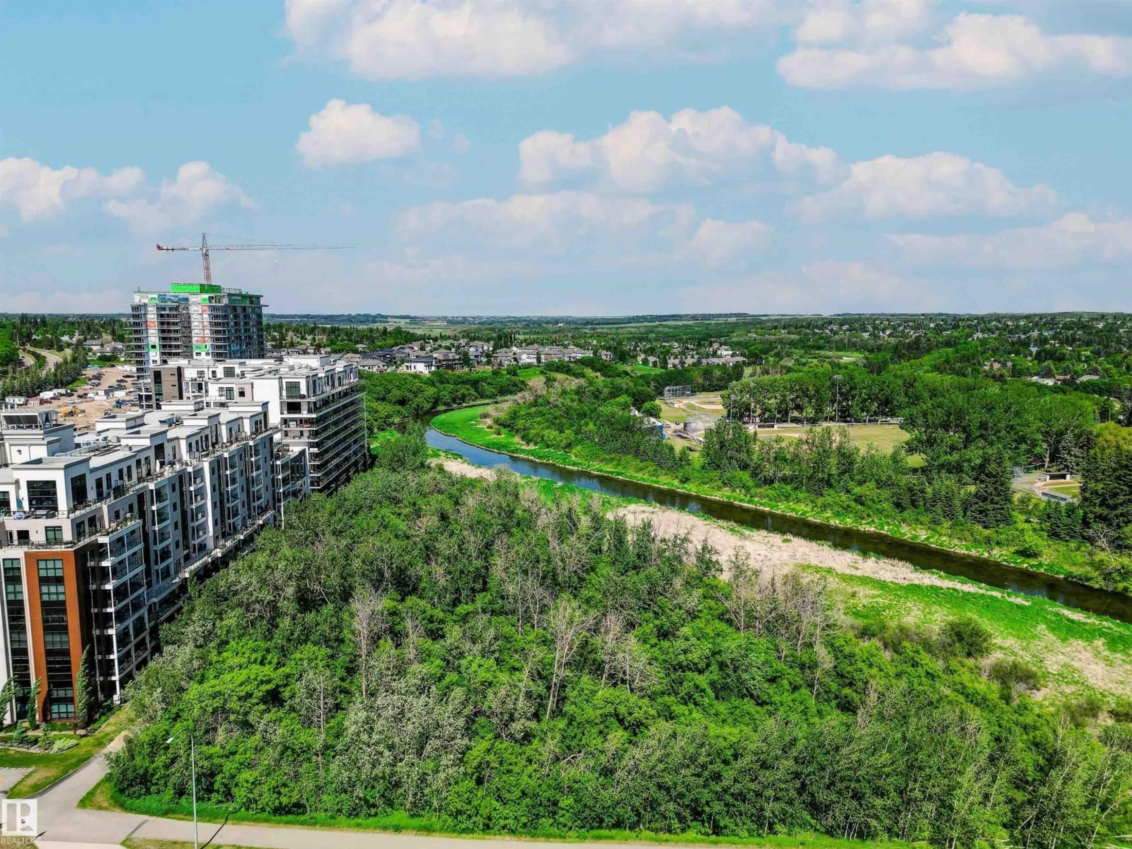 A pic from outside/outdoor area/front of a property/back of a property/a pic from drone, unknown for 200 - 707 BELLEROSE DR, St. Albert Alberta T8N7P7