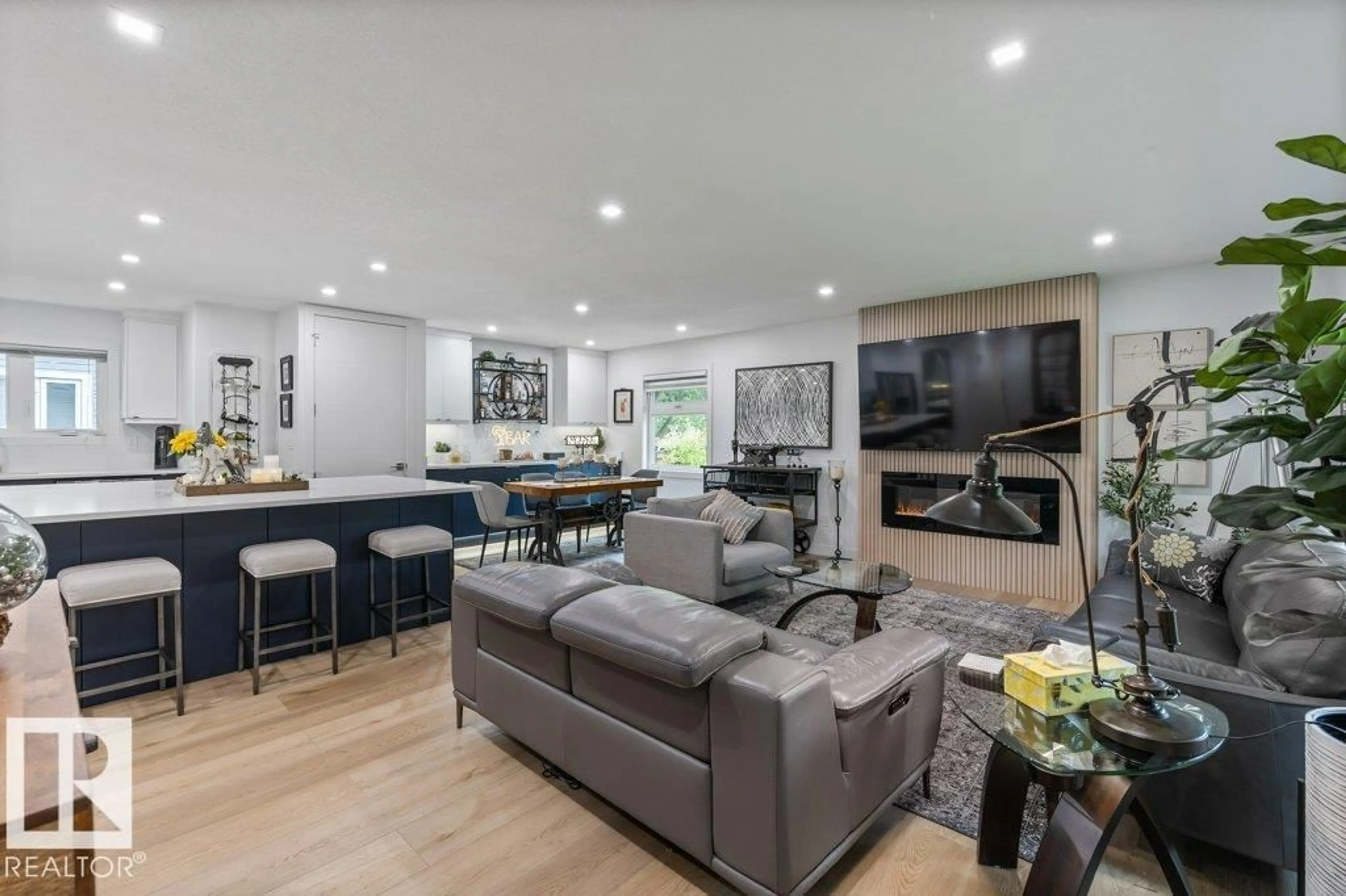 Open concept kitchen, unknown for 50 MORGAN CR, St. Albert Alberta T8N2E4